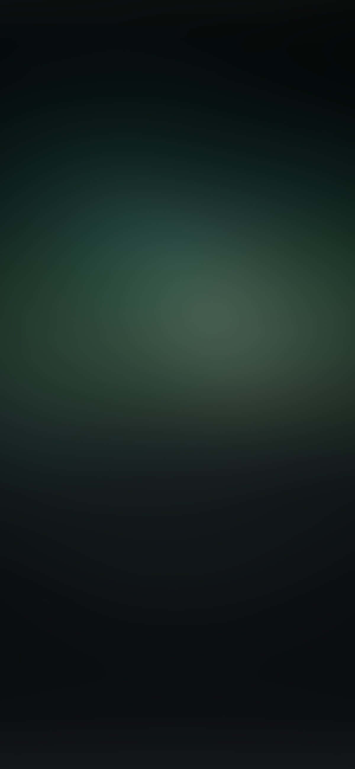 Handa nang Tumayo sa Kumpilan kasama ang iPhone 11 sa Sariwang Berde Wallpaper