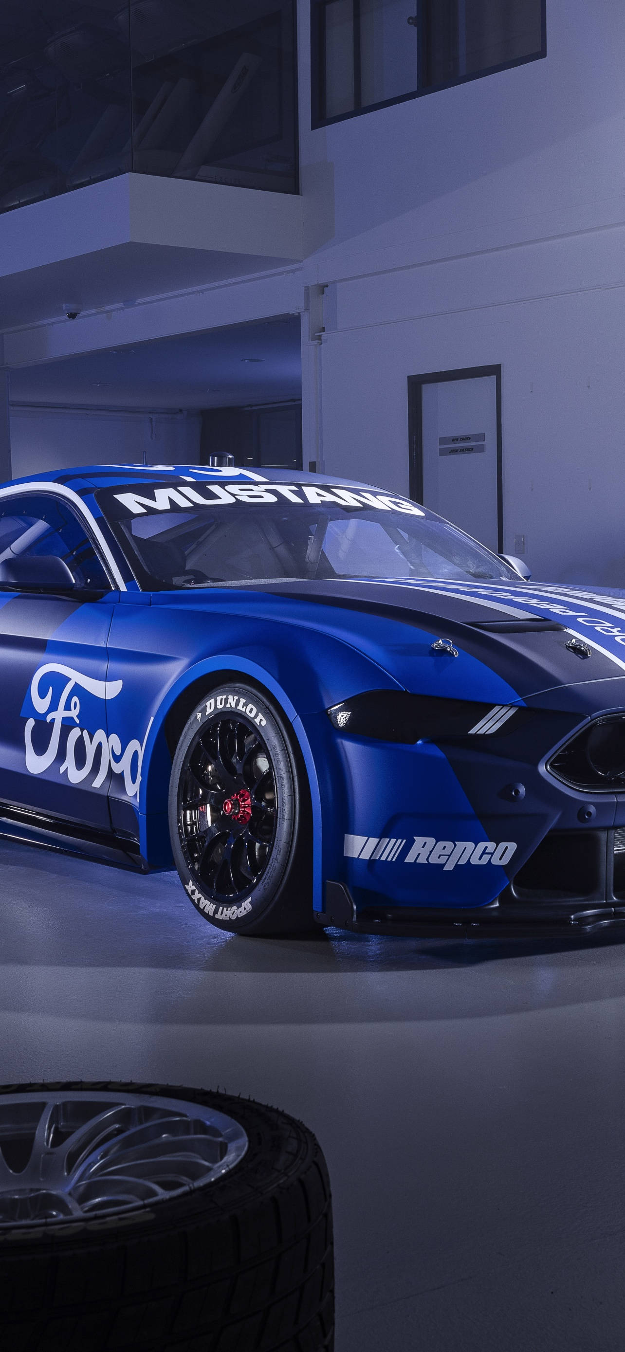 Hayaan ang Iyong Astig na Mustang ang Manguna sa Palabas Wallpaper
