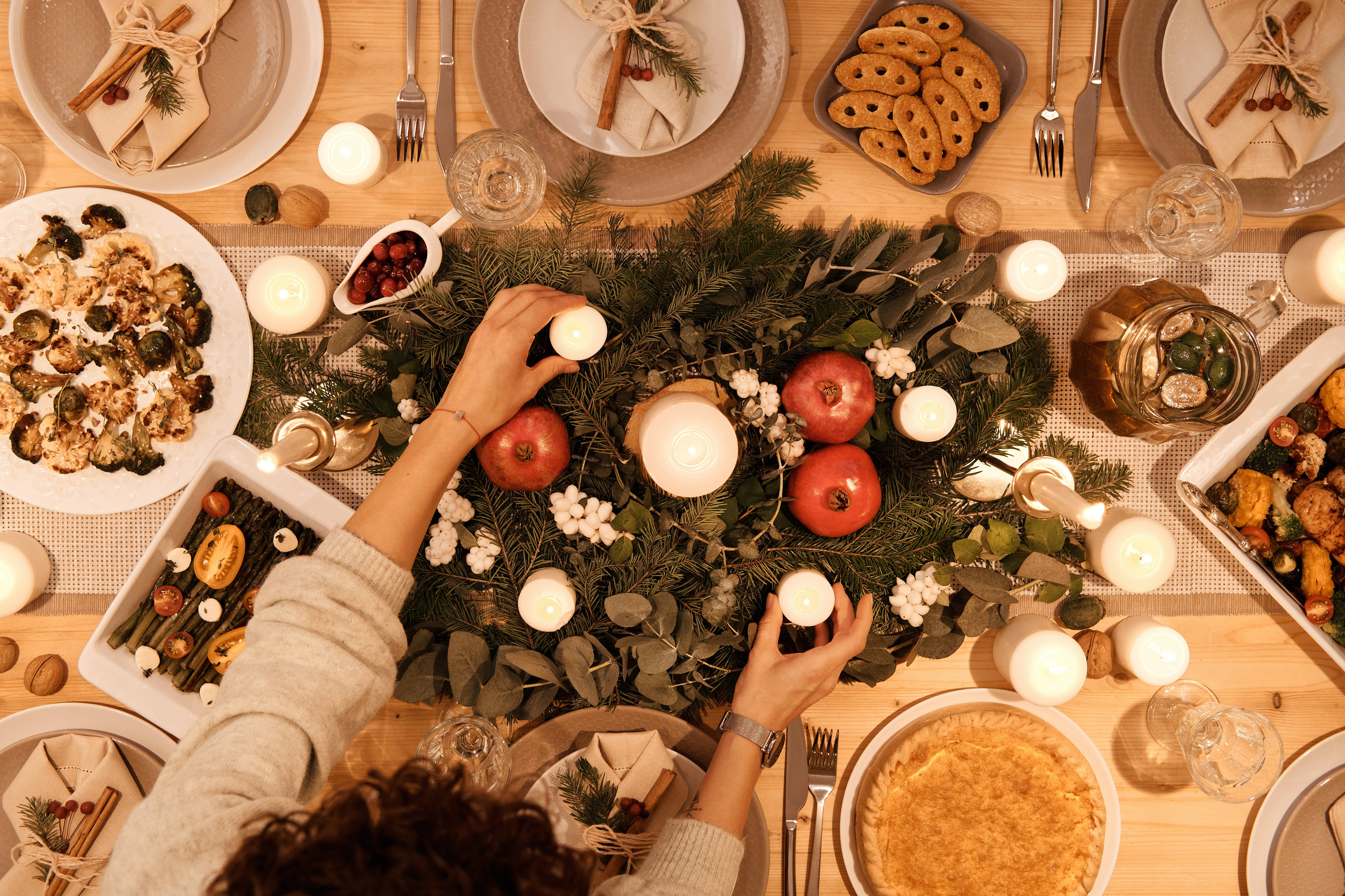High Resolution na Handaan sa Pasko Wallpaper