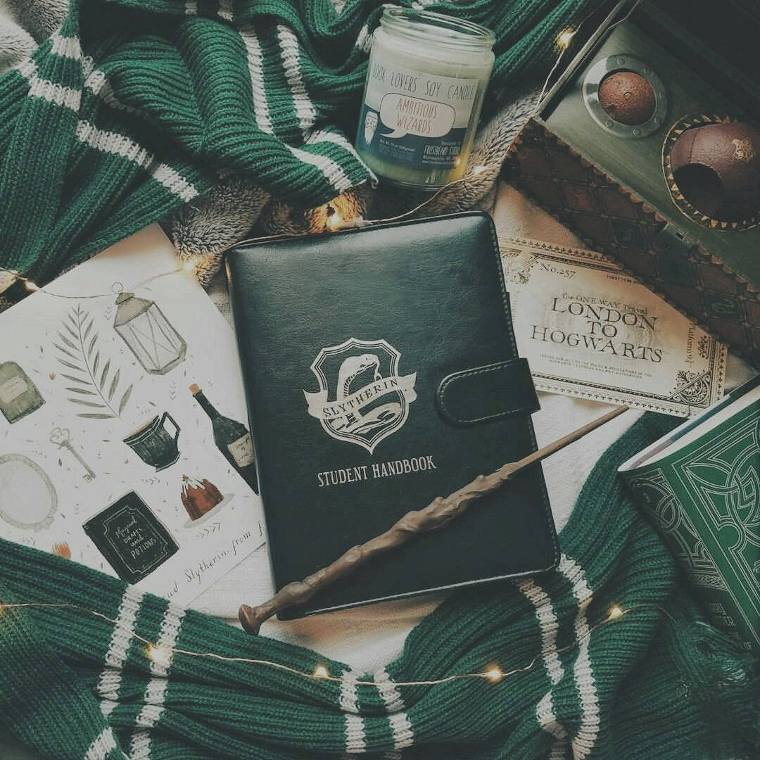 HP Journal at Artefacts Aesthetic Wallpaper