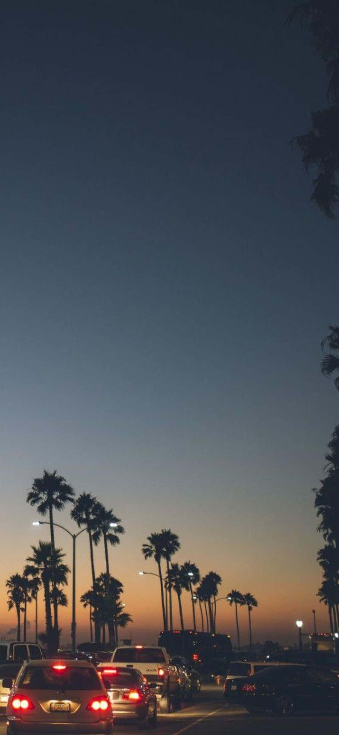 I-explore ang California Coast sa Estilo gamit ang iPhone Xs Wallpaper