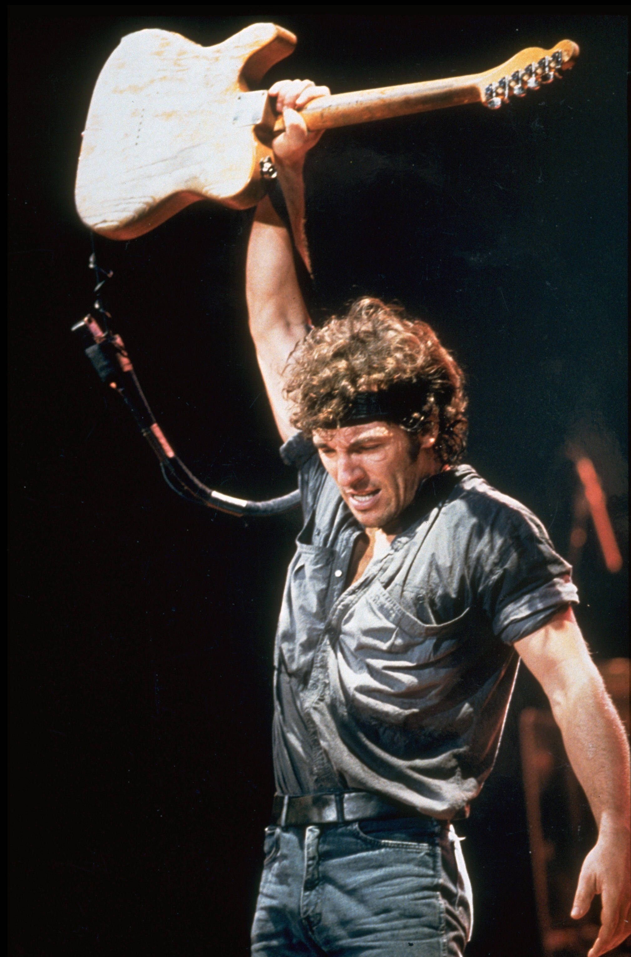Iconicong Rockstar Bruce Springsteen na Nagpapakita ng Live Wallpaper