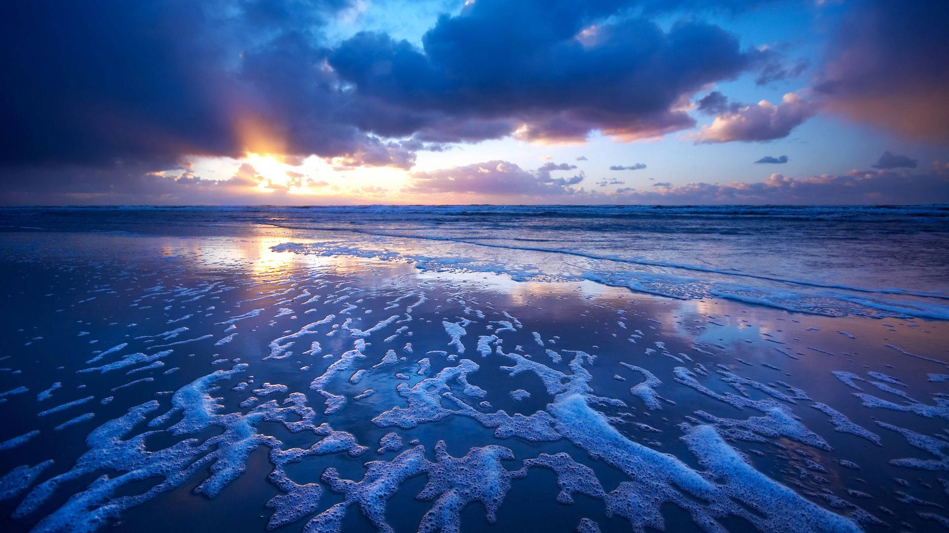 Image Breathtaking Sunset at the Seashore Wallpaper