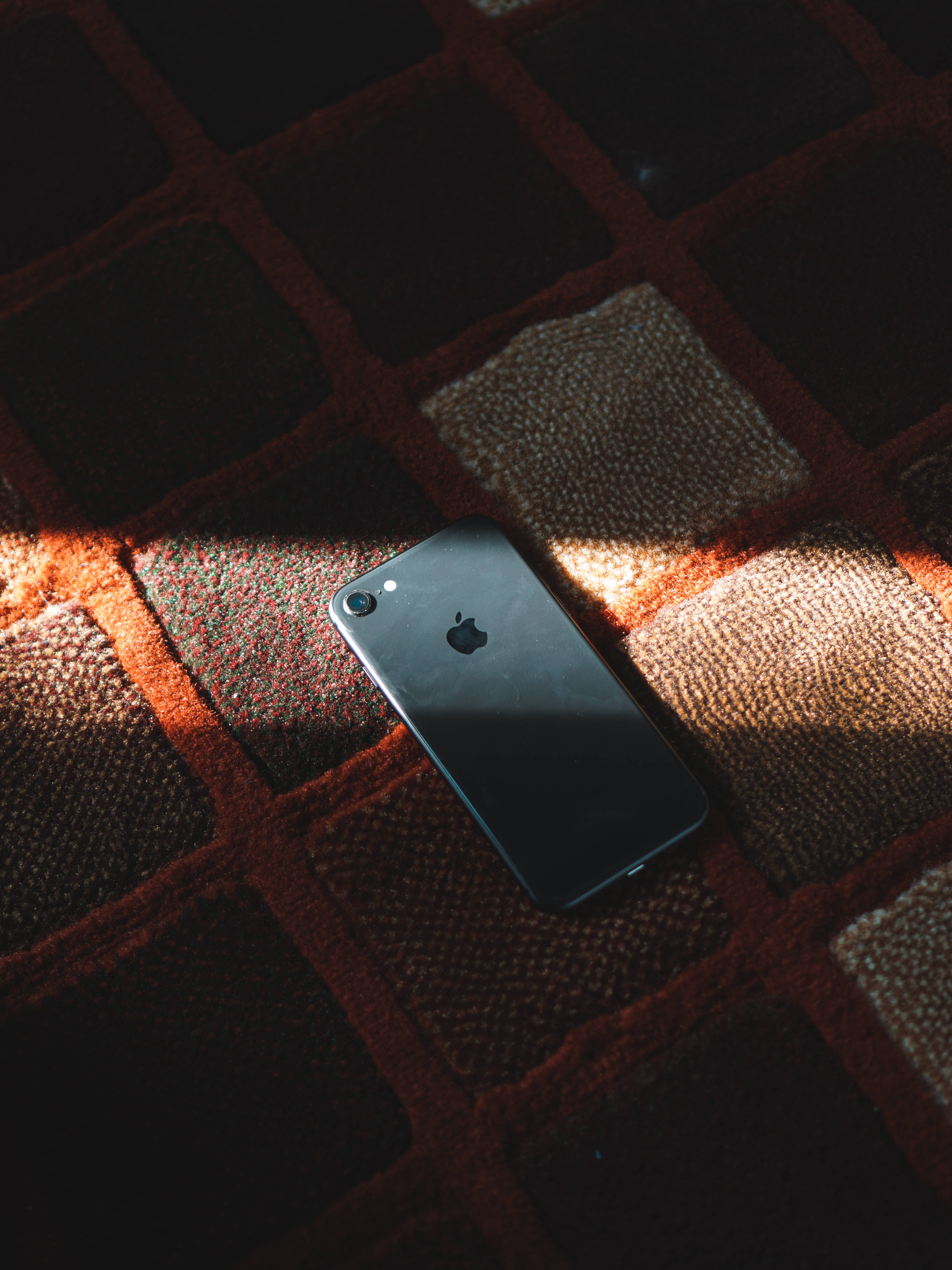 iPhone 8 Shadows Wallpaper