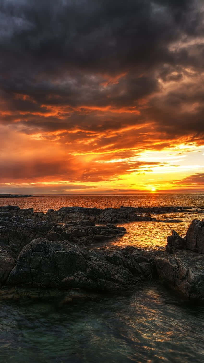 iPhone X Malibu Background Maulap na Paglubog ng Araw Wallpaper