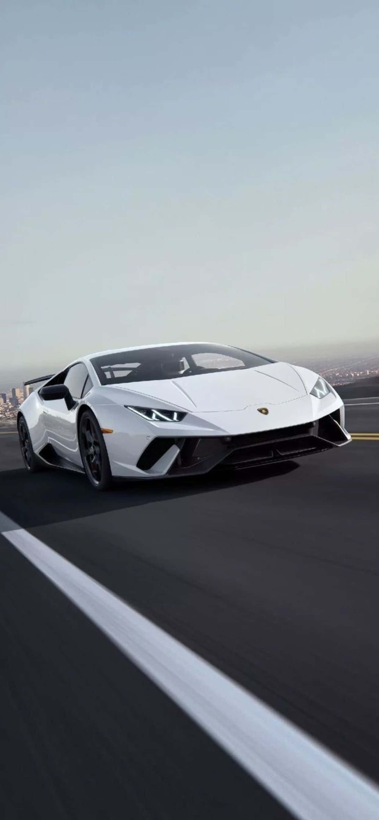 iPhone XS Max Lamborghini Huracan EVO Puti na Background Wallpaper