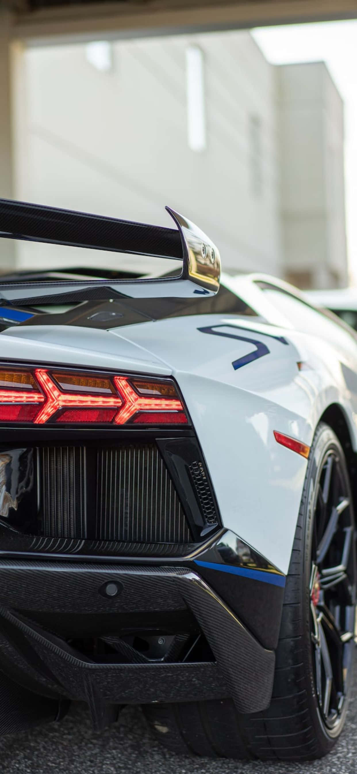 iPhone XS Max Lamborghini White Rear Background Wallpaper