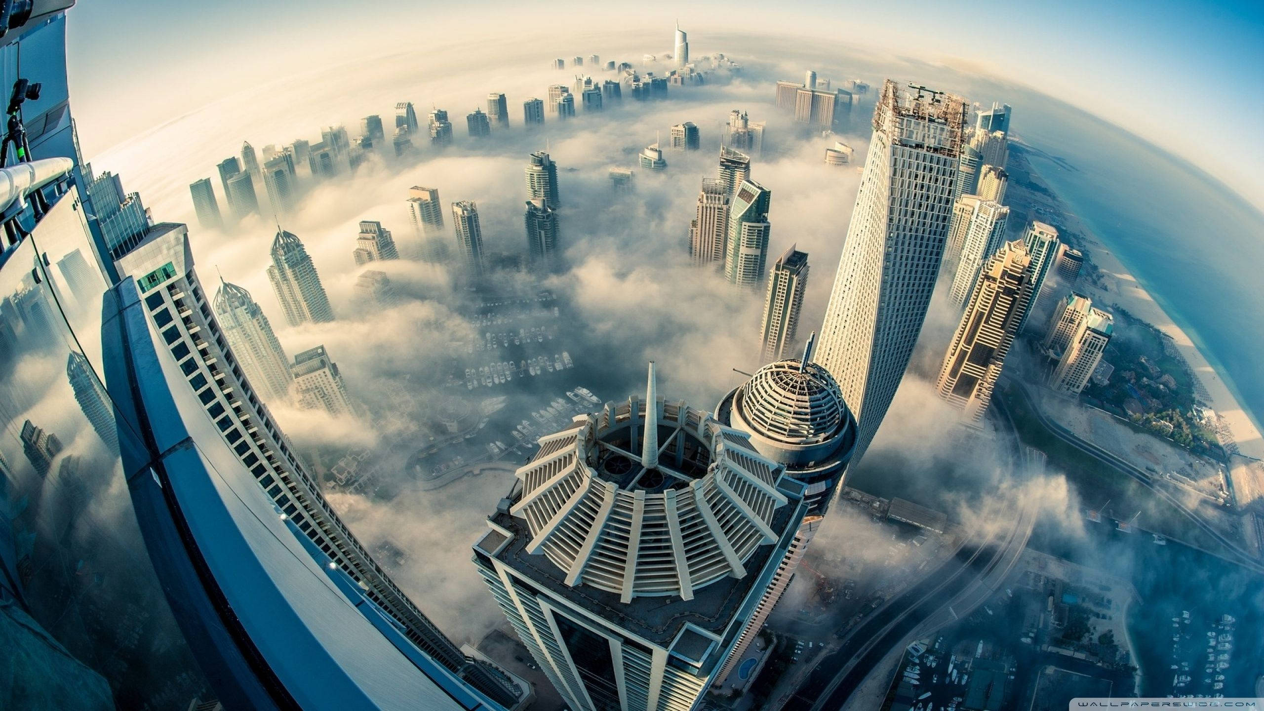 Isang Cityscape ng Makabagong Skyscraper sa 4K Wallpaper