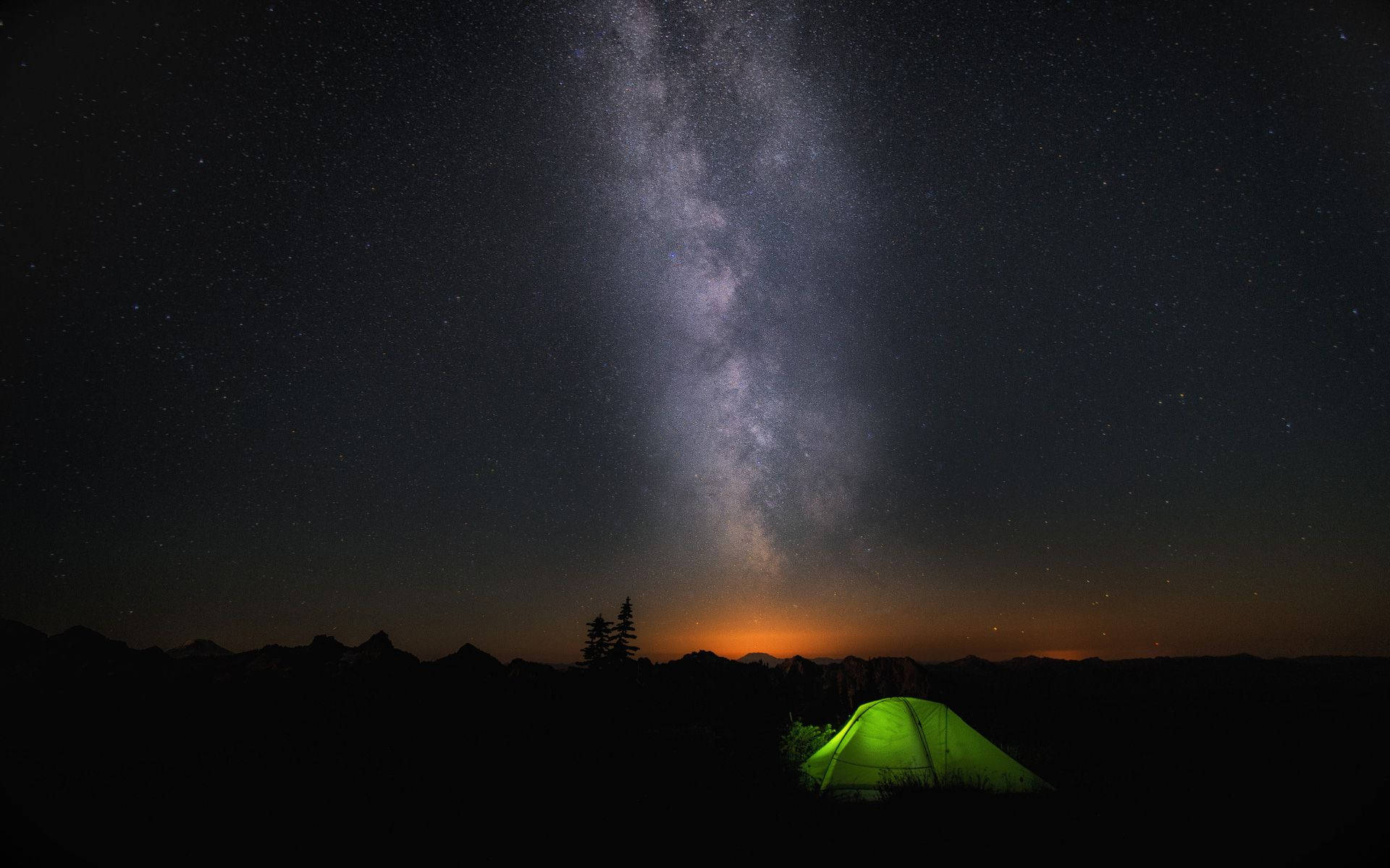 Isang Gabi ng Pagmamasid ng Bituin Wallpaper