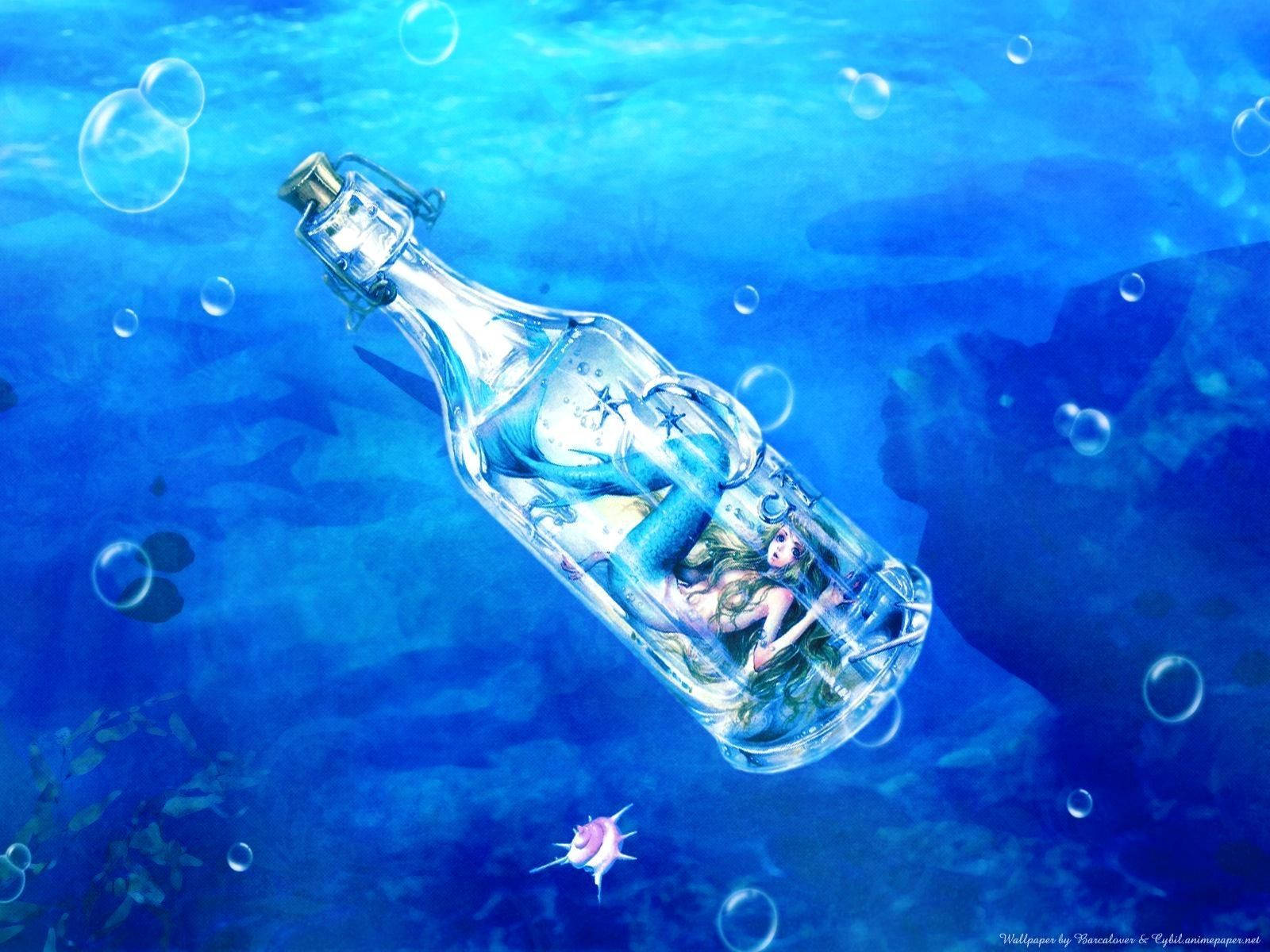 Isang Kaakit-akit na Sirena na Natagpuan sa Isang Bote Wallpaper