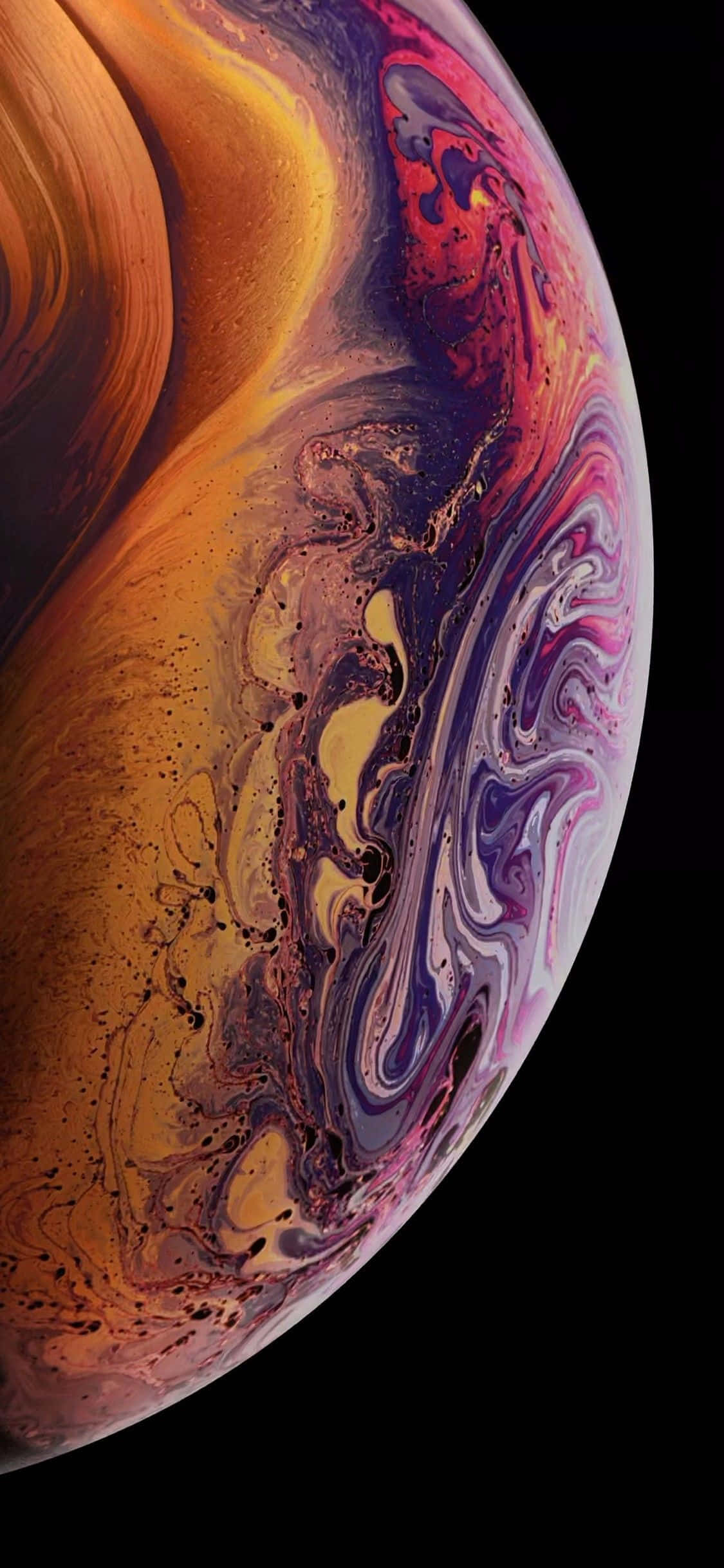 isang larawan ng isang apple iPhone xs na may makulay na swirl Wallpaper