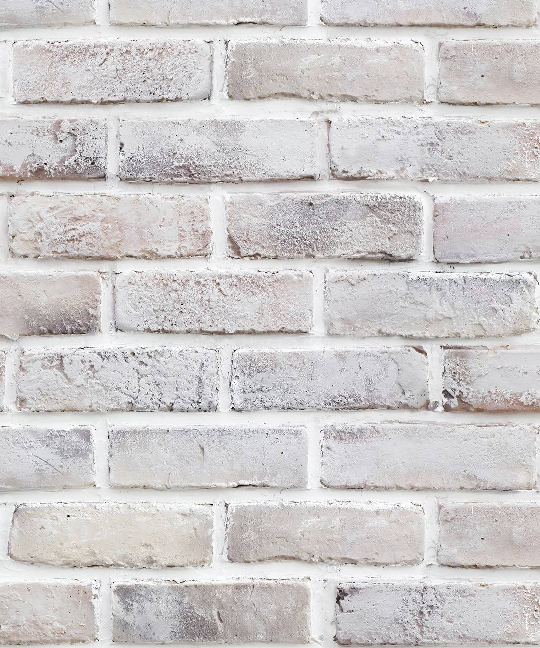 Isang Lime Washed White Brick Wall sa Stretcher Bond Wallpaper