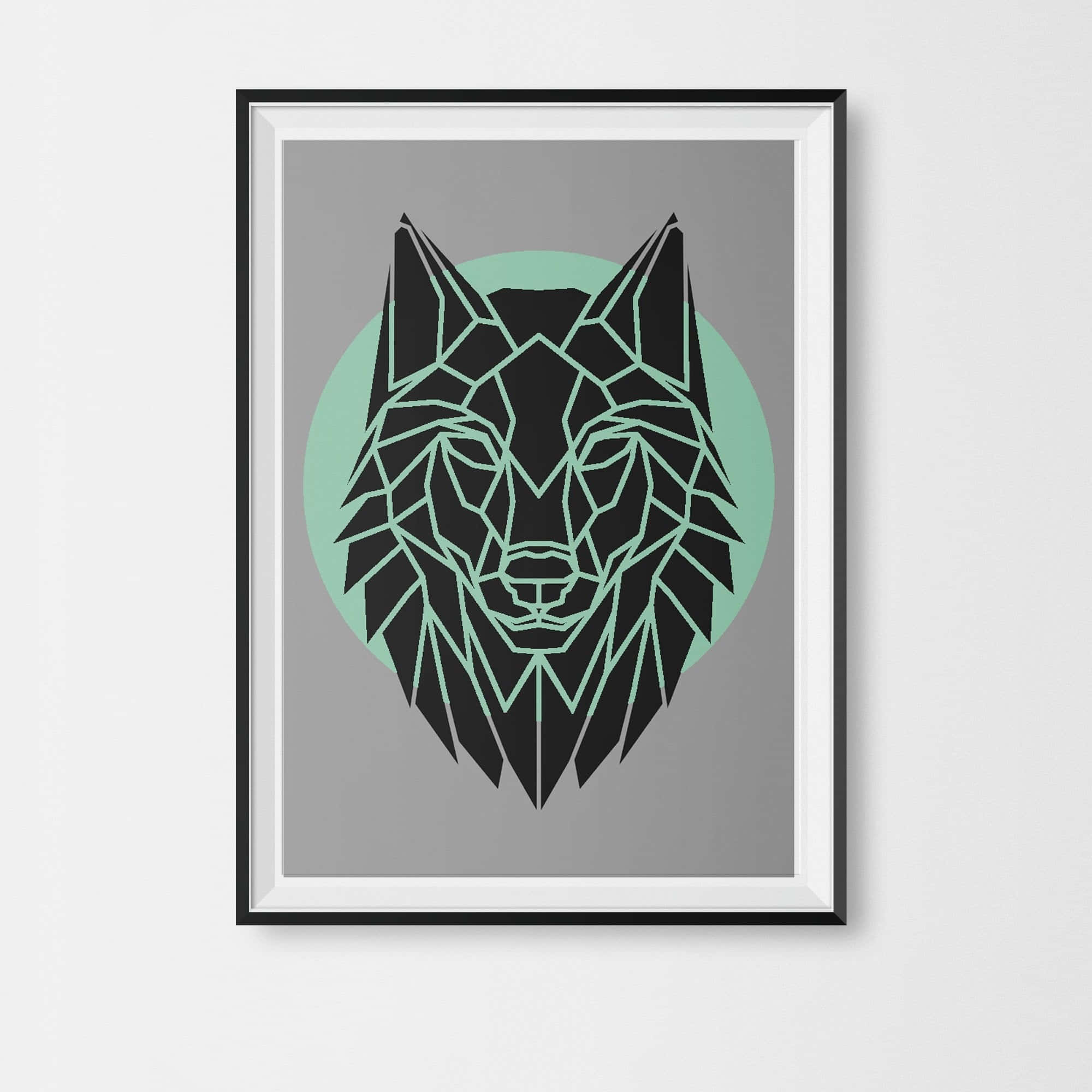Isang mabangis ngunit mahinahong lobo na nakatayo nang matatag sa isang maniyebeng tanawin Wallpaper