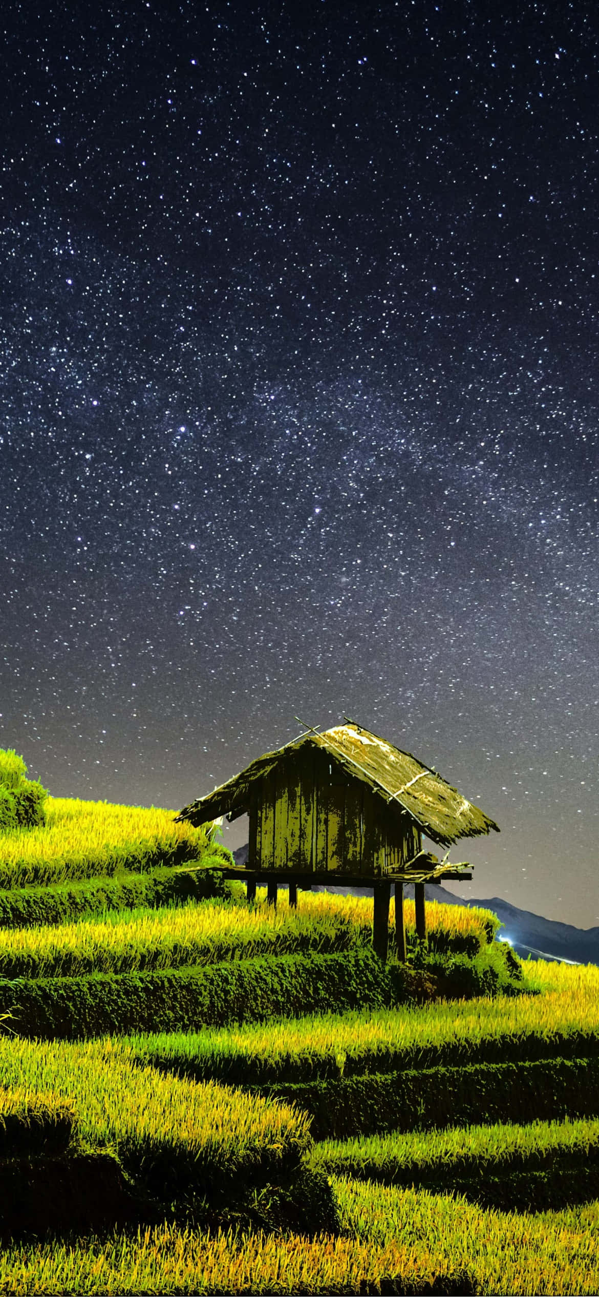 Isang Mahirap na Araw ng Trabaho sa Field Wallpaper