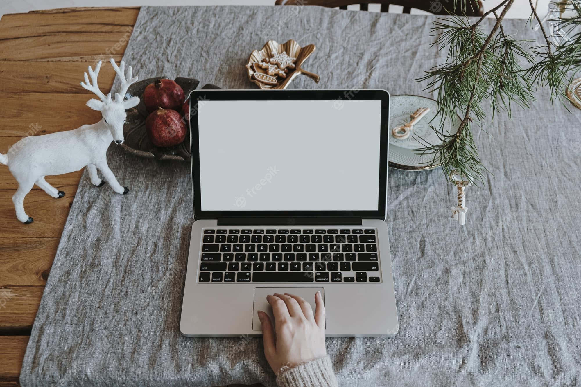 Isang Makabagong Manipis at Aesthetically Nakakatuwang Laptop Wallpaper