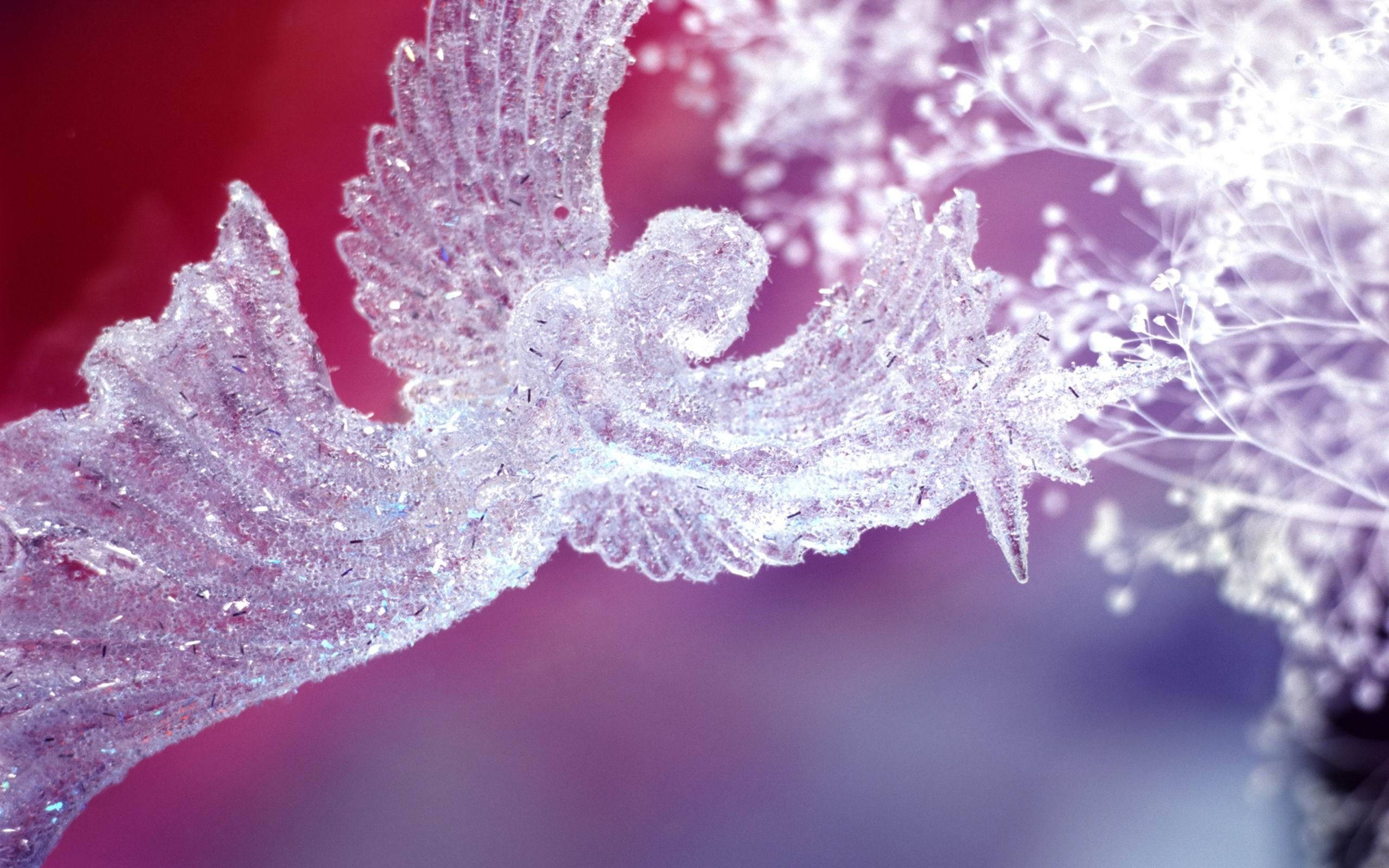 Isang Nakakagulat na Kristal na Anghel ng Pasko Wallpaper