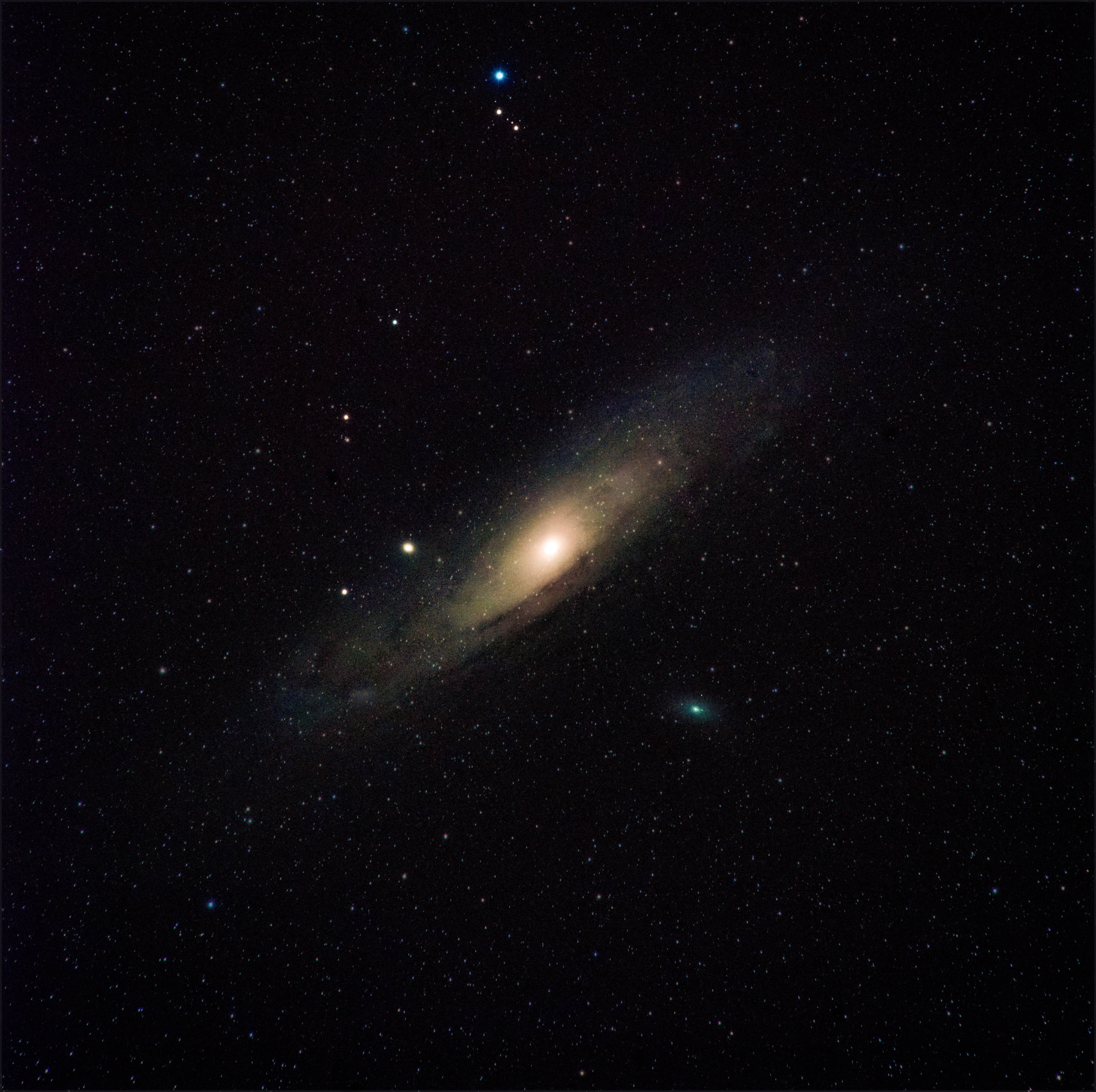 Isang Nakamamanghang Tanawin ng Isang Elliptical Galaxy at mga Bituin Wallpaper