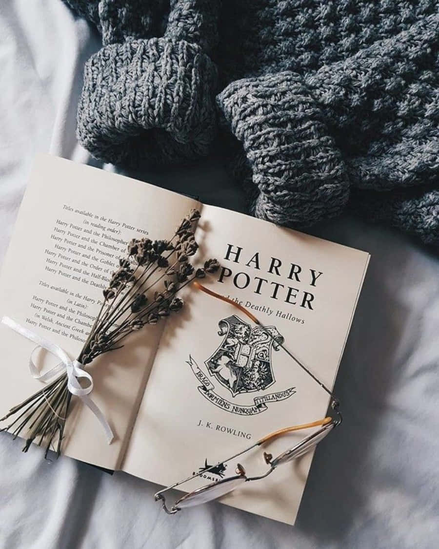 Isang panaginip na tanawin ng Hogwarts School of Witchcraft and Wizardry Wallpaper