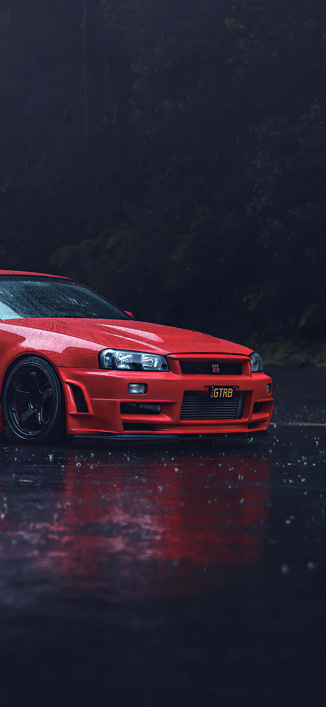isang red car ay naka-park sa ulan Wallpaper