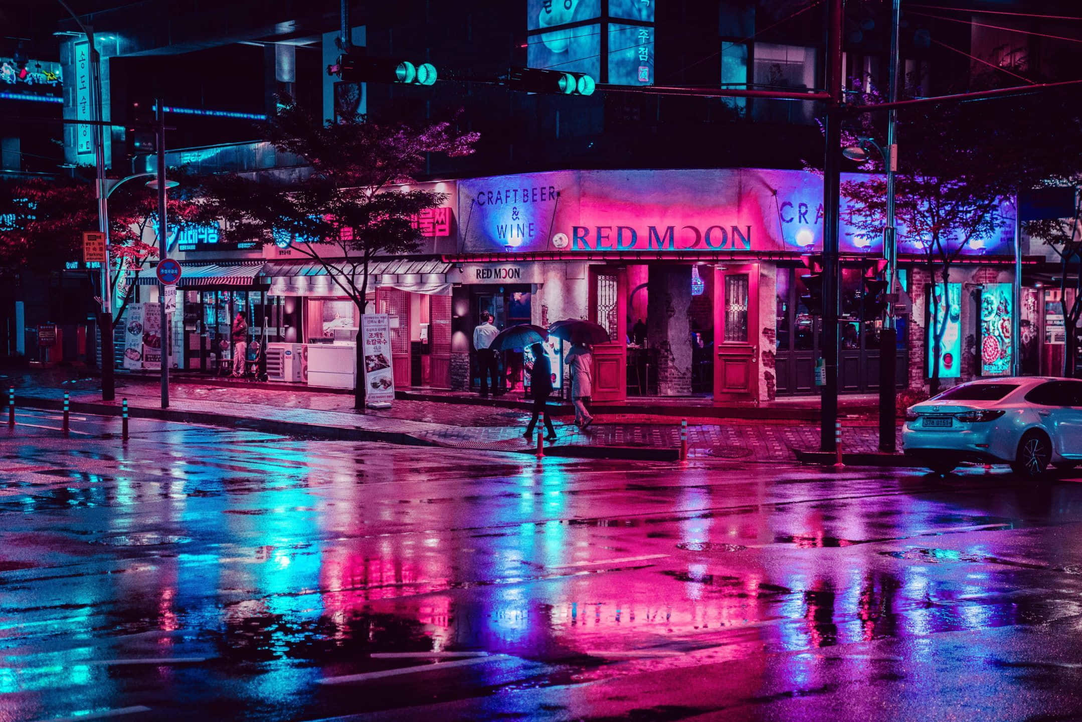 Isawsaw ang iyong sarili sa makulay na tanawin ng Neon City. Wallpaper