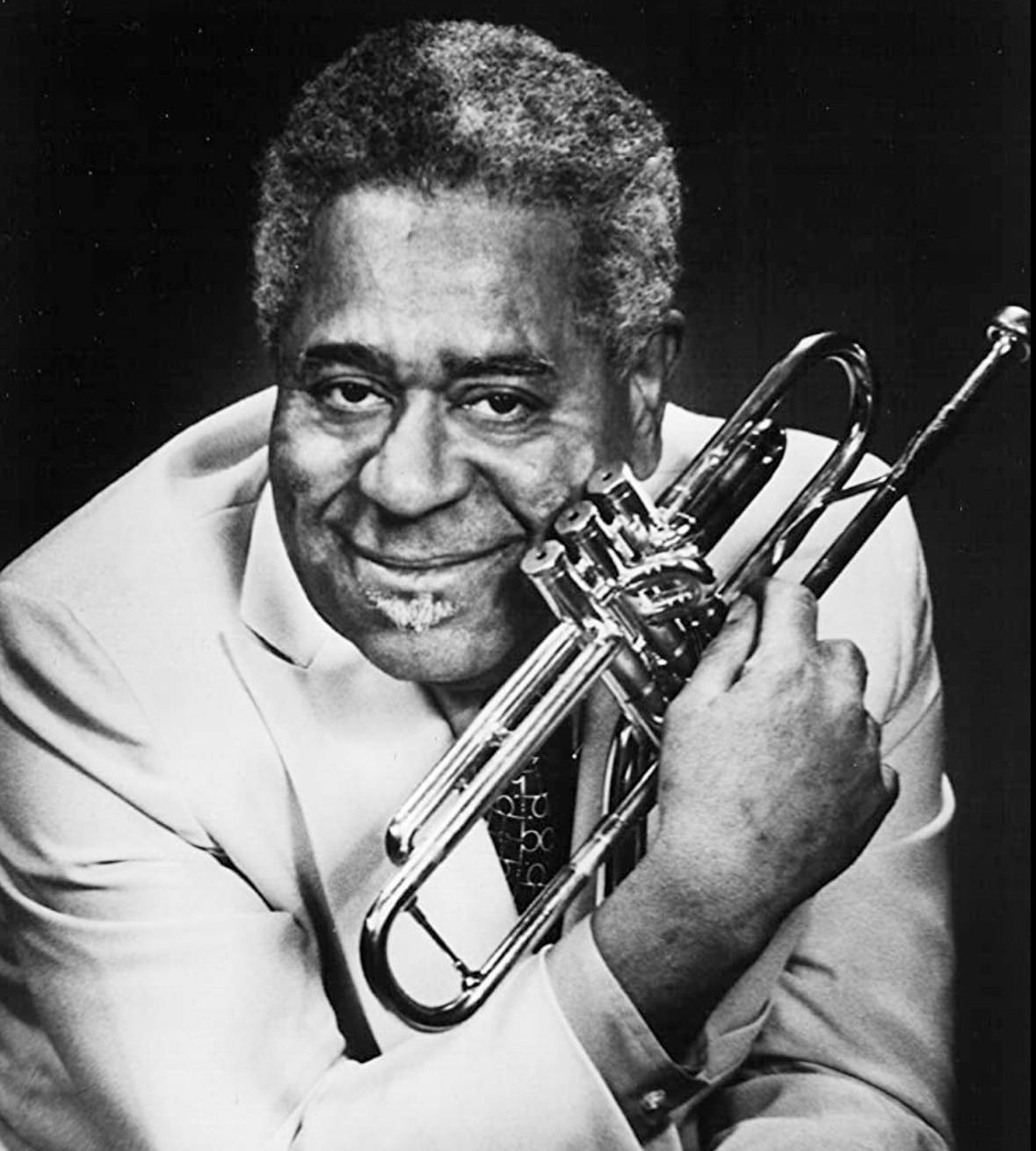 Itim at Putong Larawan ni Dizzy Gillespie Wallpaper