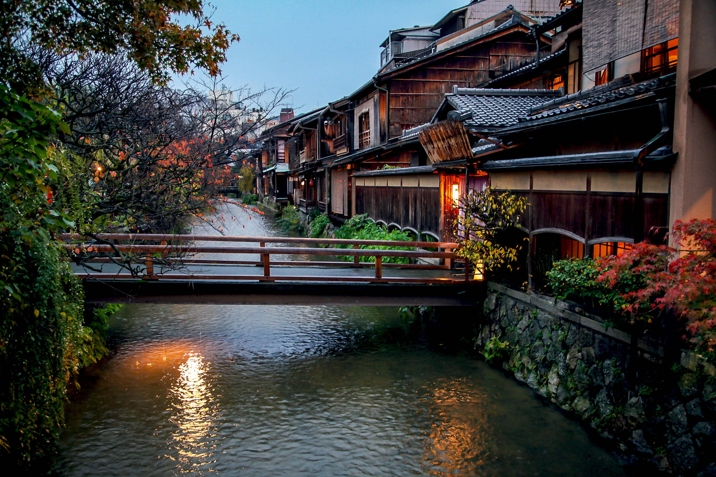 Japan 4K Tulay ng Taglagas Wallpaper
