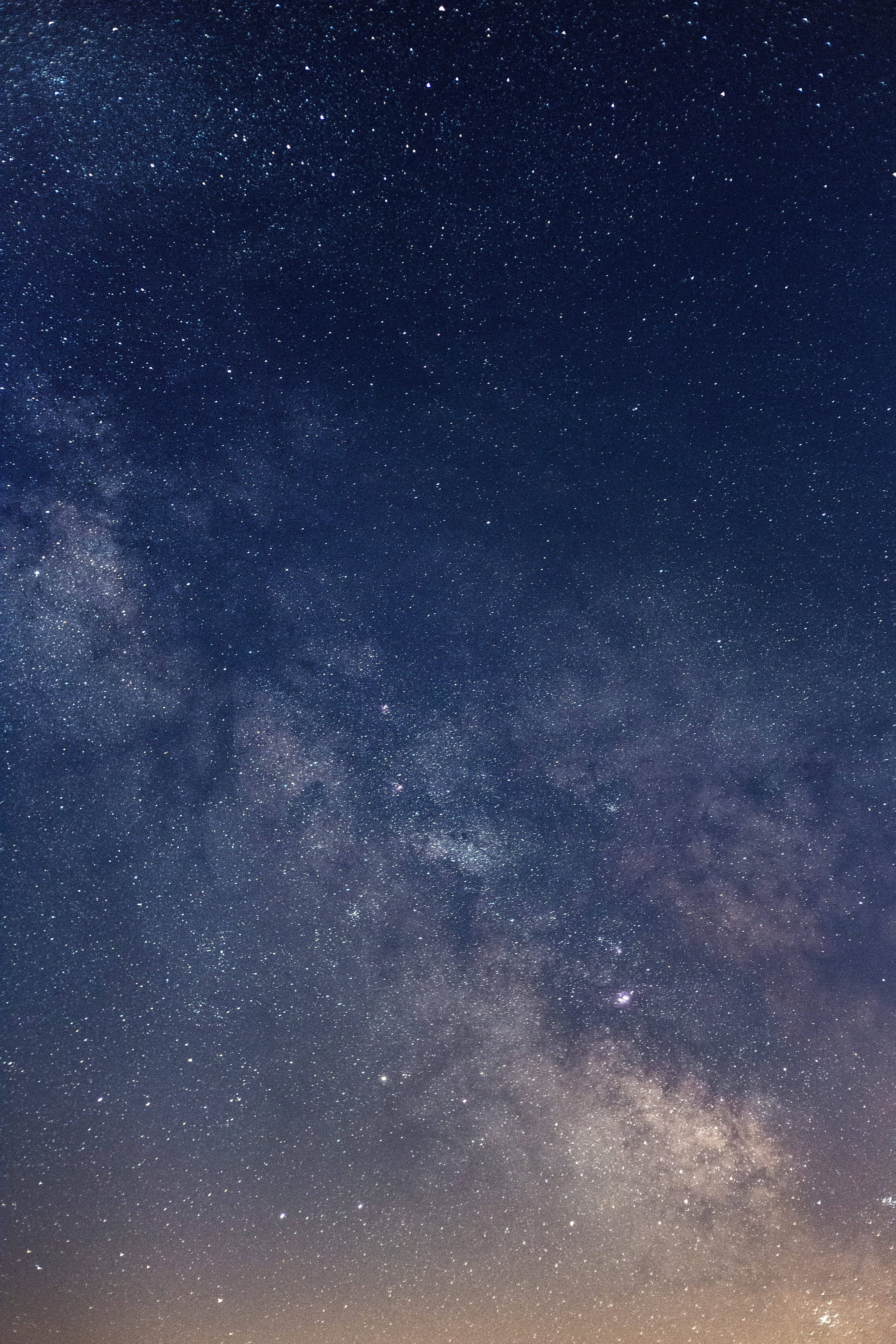 Kalmadong Kalawakan 4K Phone Wallpaper