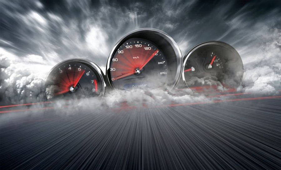 Kapana-panabik na Speedtest na Nagpapakita ng Internet Speedometer sa Daan Wallpaper