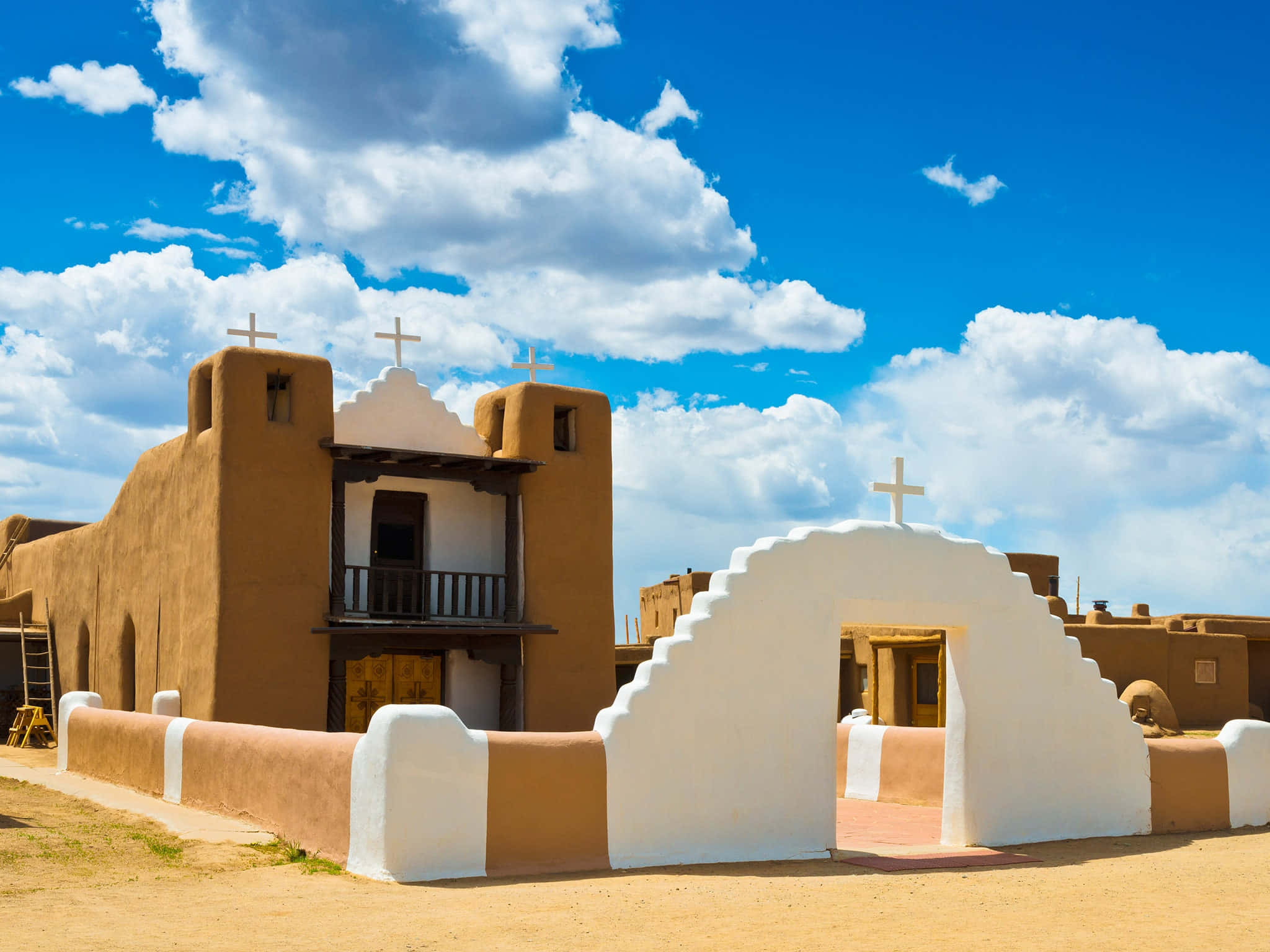 Kapilya ng San Geronimo sa Taos Pueblo Wallpaper