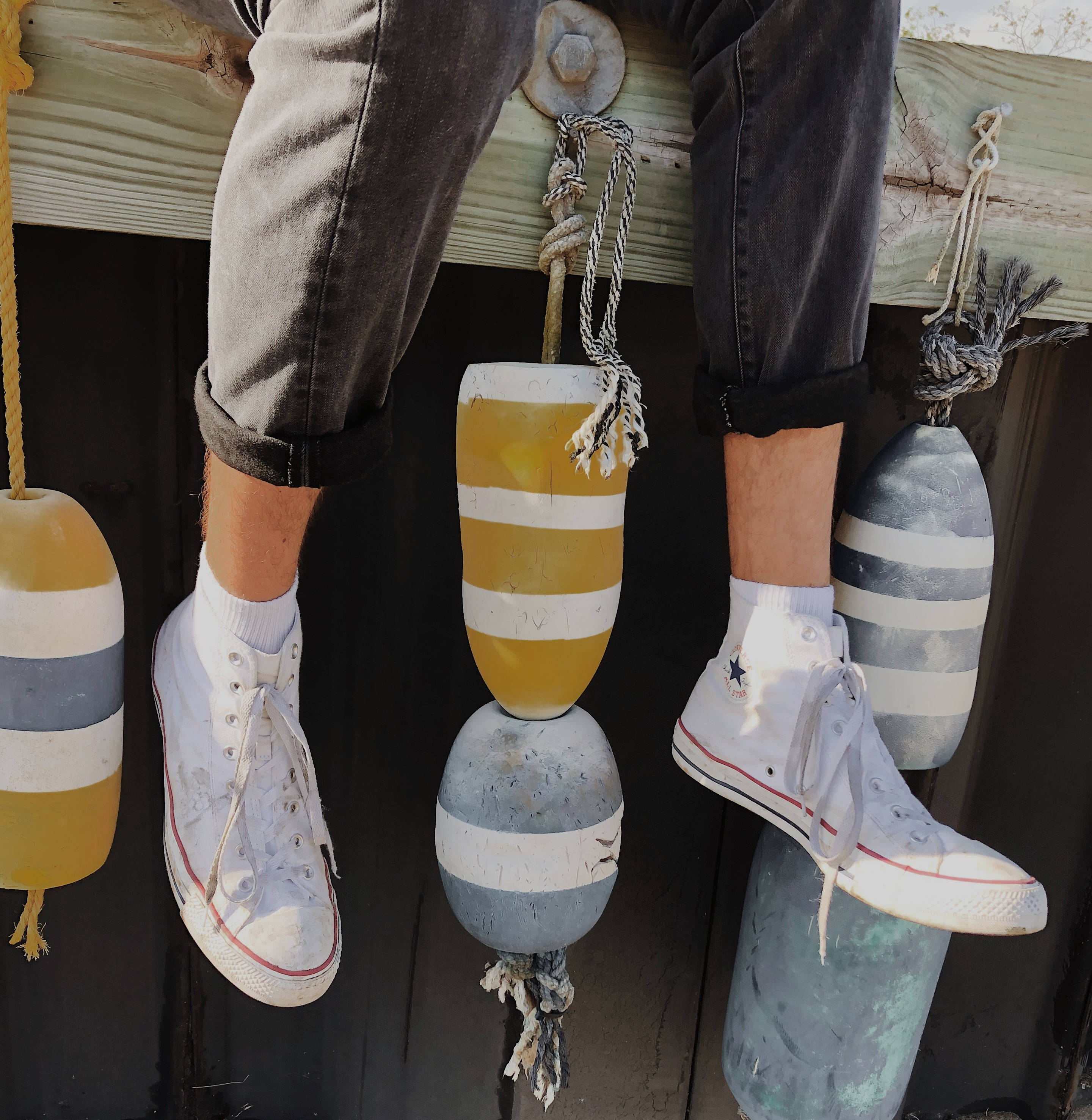 Klasik Puti Chuck Taylor Converse Wallpaper