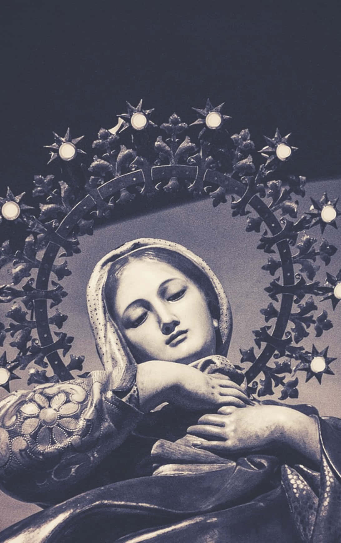Kumonekta sa iyong pananampalataya gamit ang Catholic Phone. Wallpaper