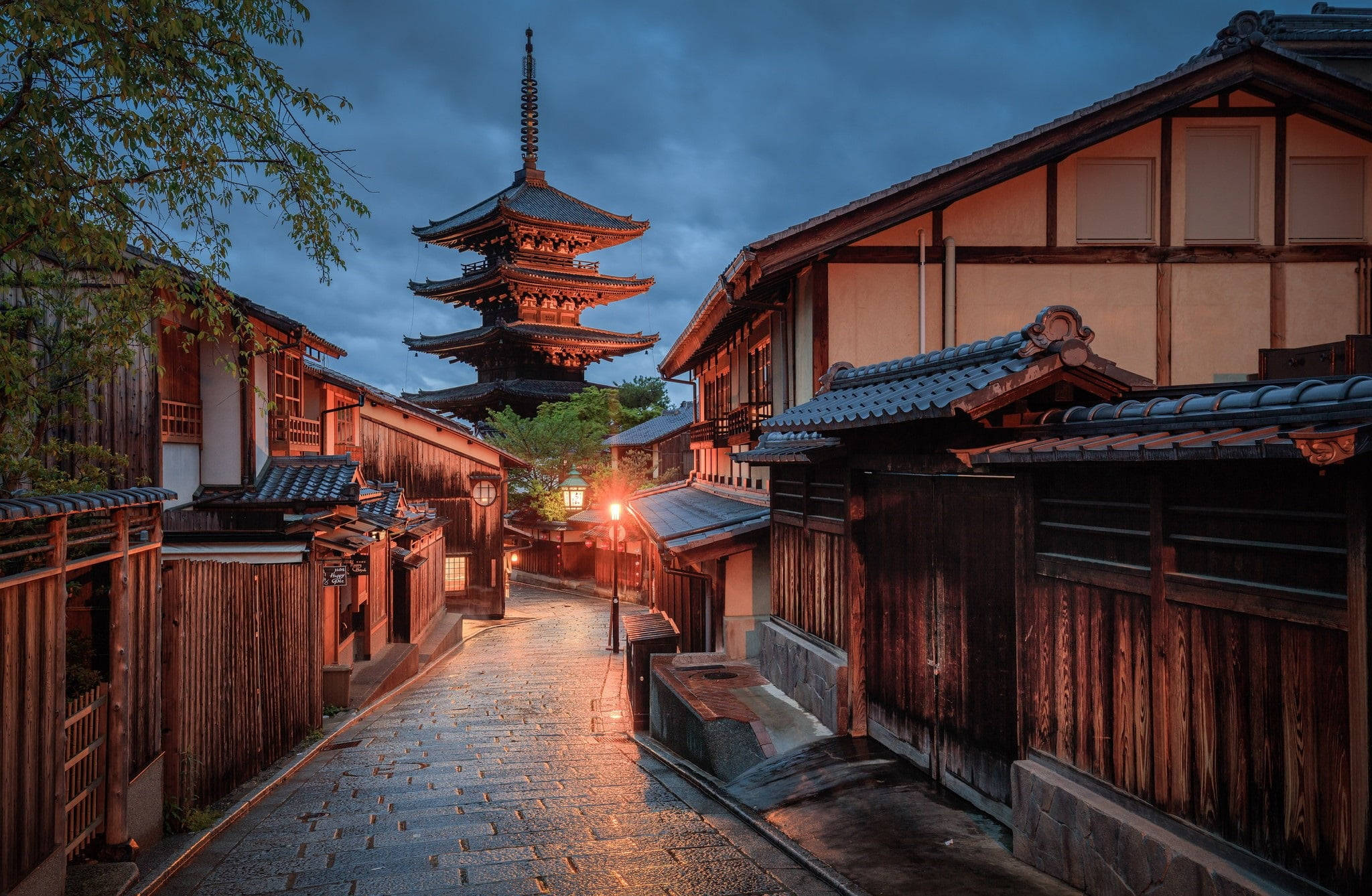 Kyoto Japan sa Gabi 4K Wallpaper