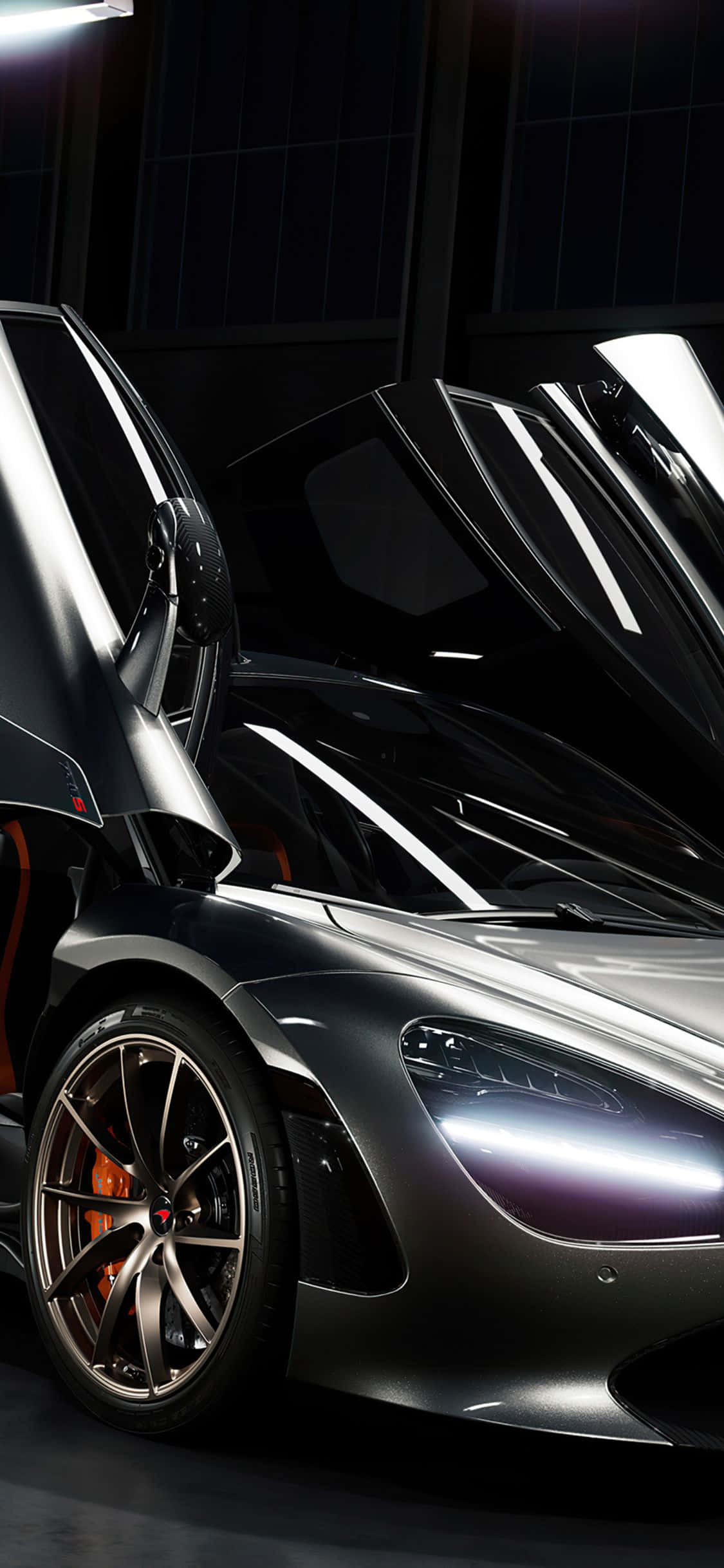Lakas na Nakakakuha ng Pansin: Ang iPhone XS at Mclaren 720S Wallpaper