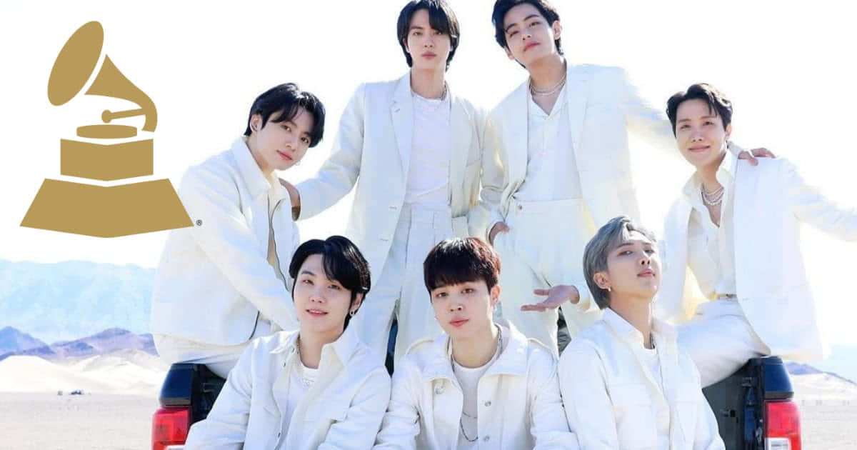 Larawan ng BTS na Puro Puti Wallpaper