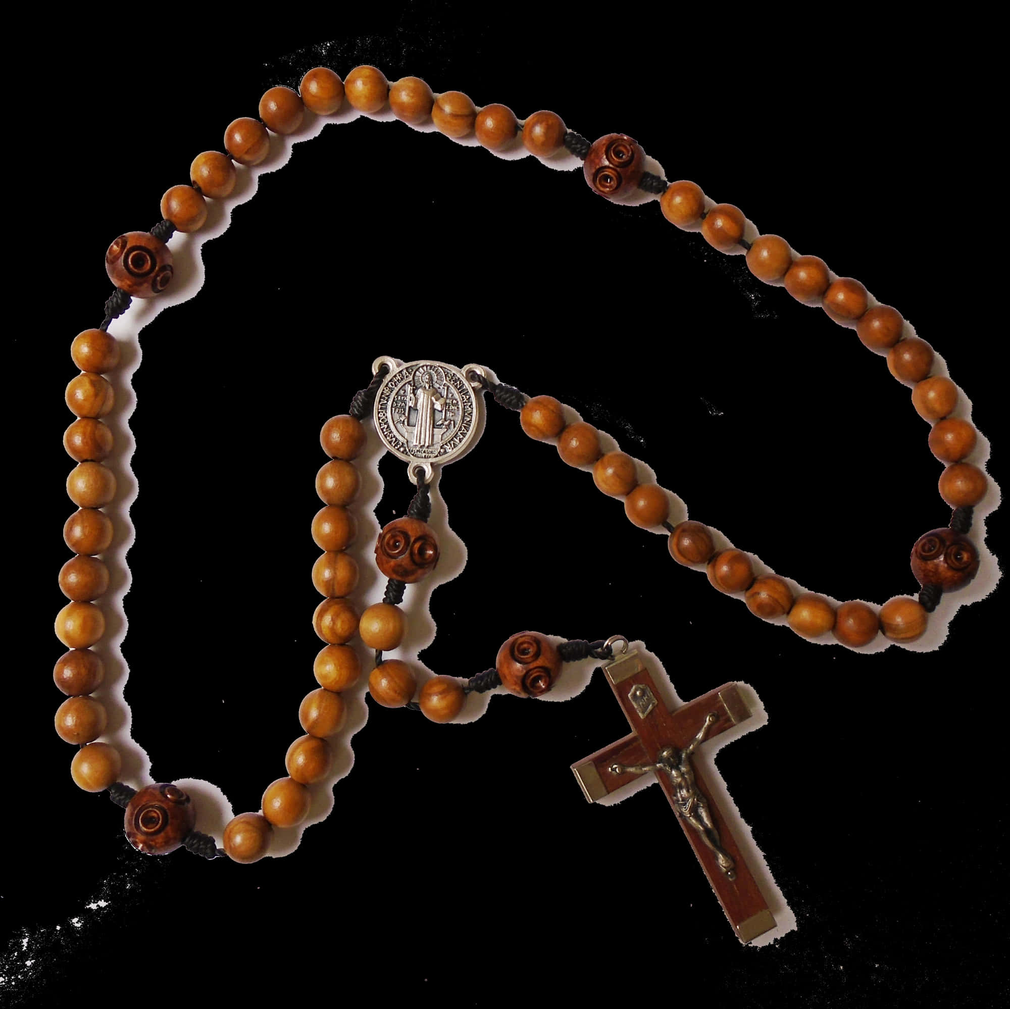 Larawan ng Dark Brown Rosary Wallpaper