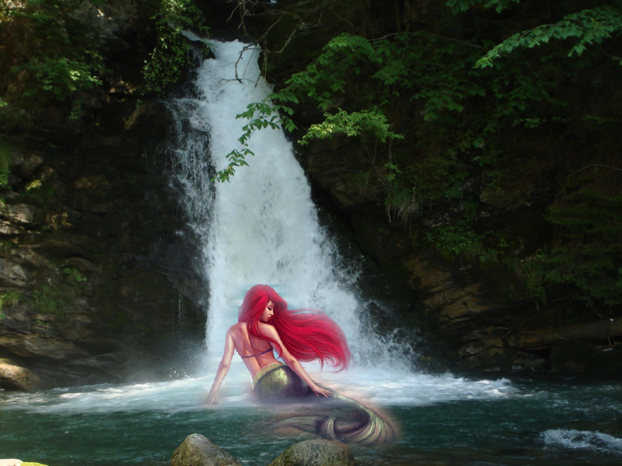 Larawan ng Sirena sa Talon Wallpaper