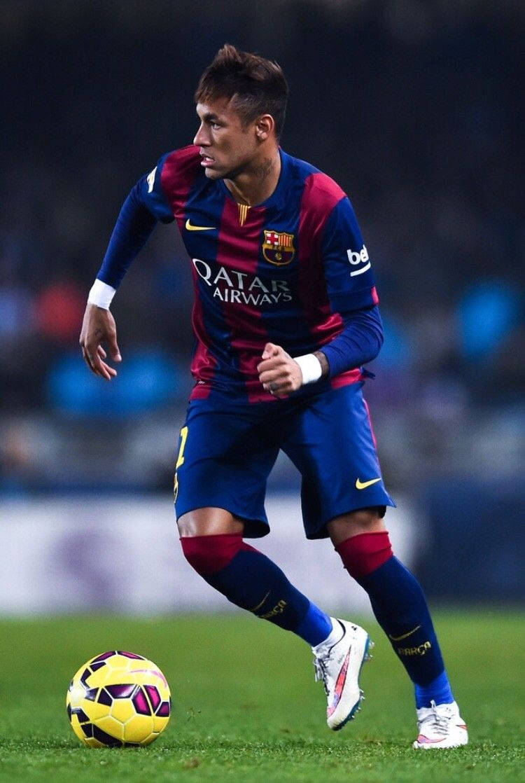 Larawan ni Neymar na naglalaro para sa FC Barcelona Wallpaper