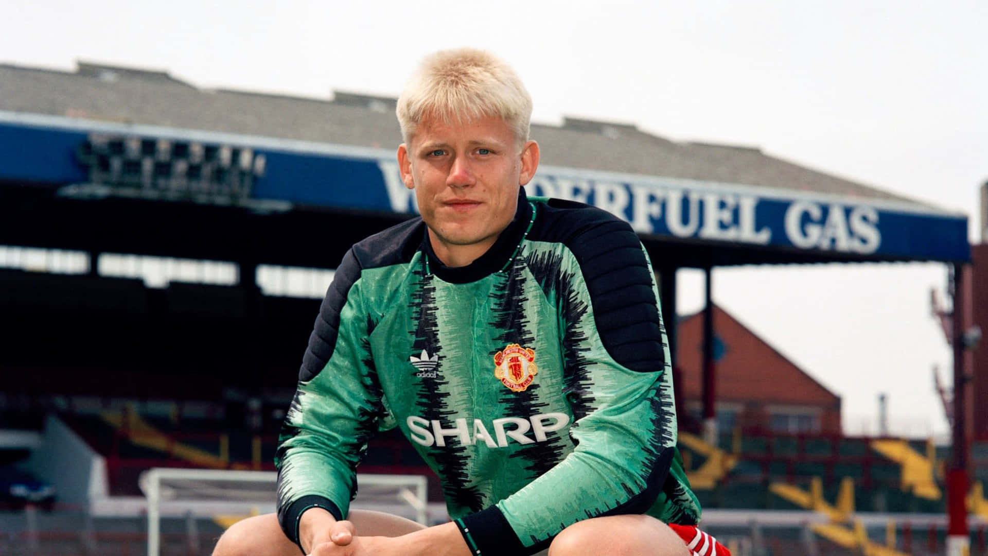 Larawan ni Peter Schmeichel Noong Bata Pa Wallpaper