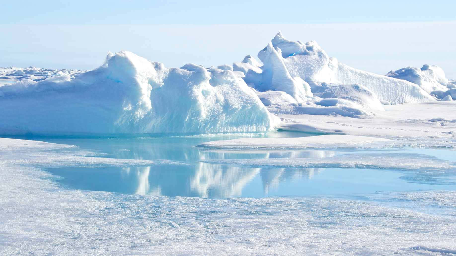 Larawang Natutunaw na Yelo sa North Pole Wallpaper