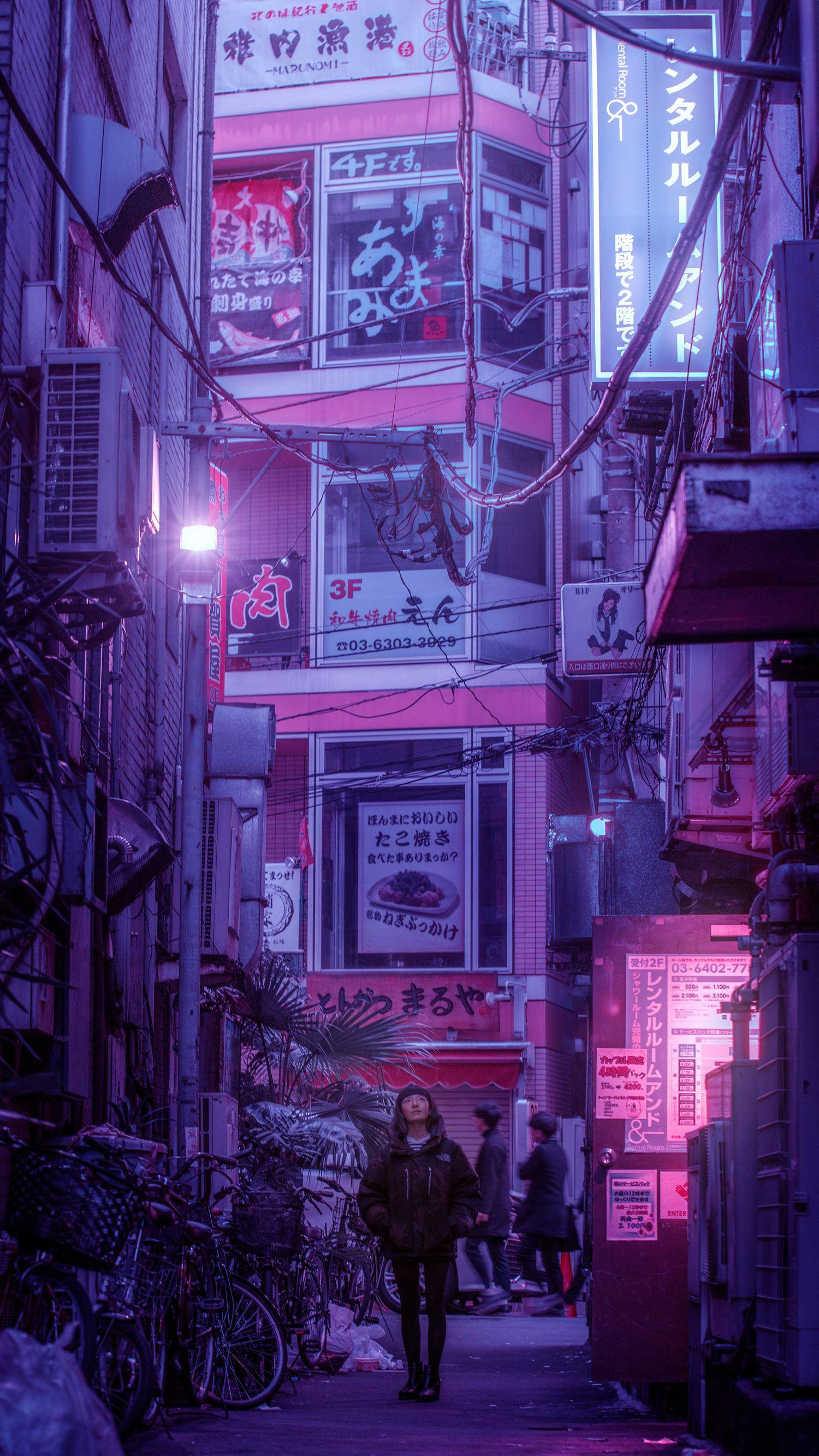 Lila na Aesthetic na Kalye sa Japan Wallpaper