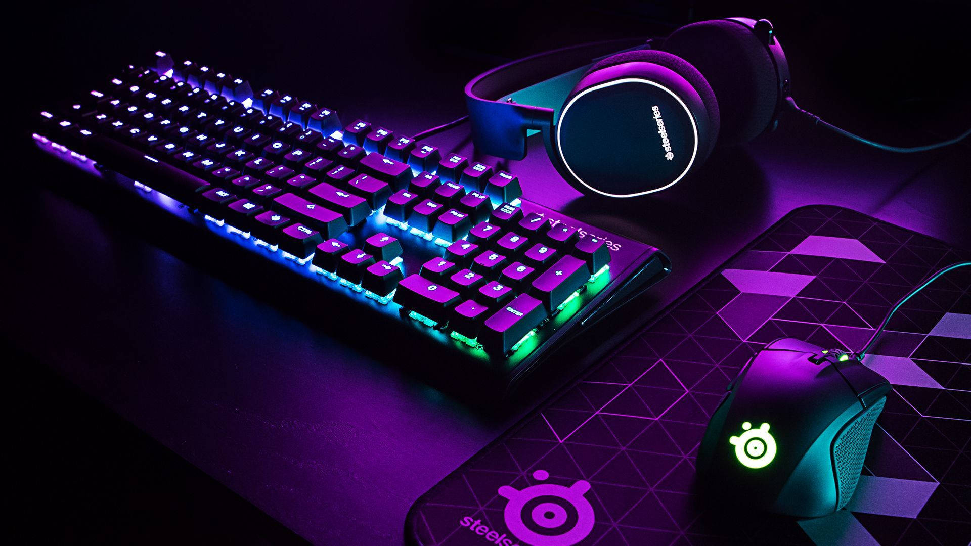 Lila na Gaming PC Setup Desktop Wallpaper