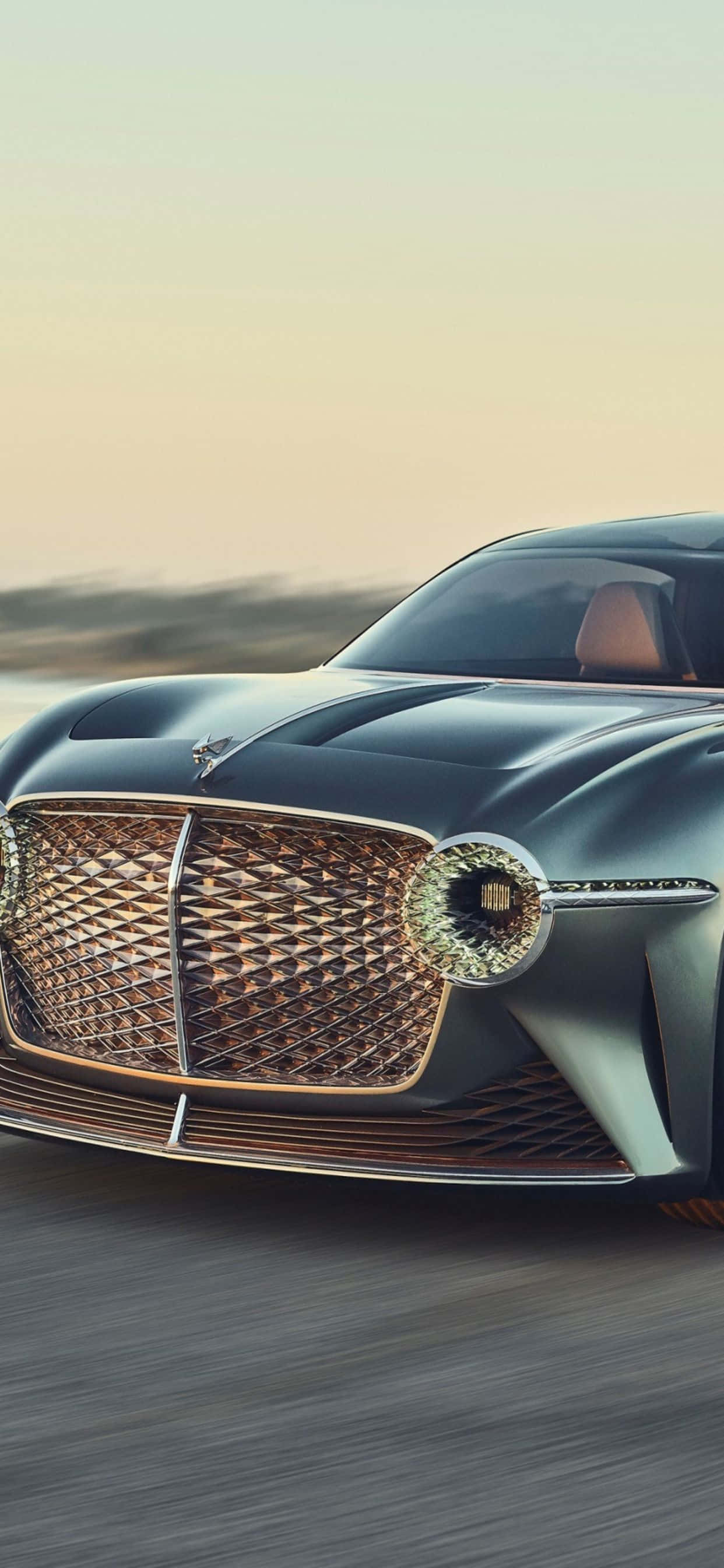 Luxury - iPhone XS Max sa isang Bentley Wallpaper