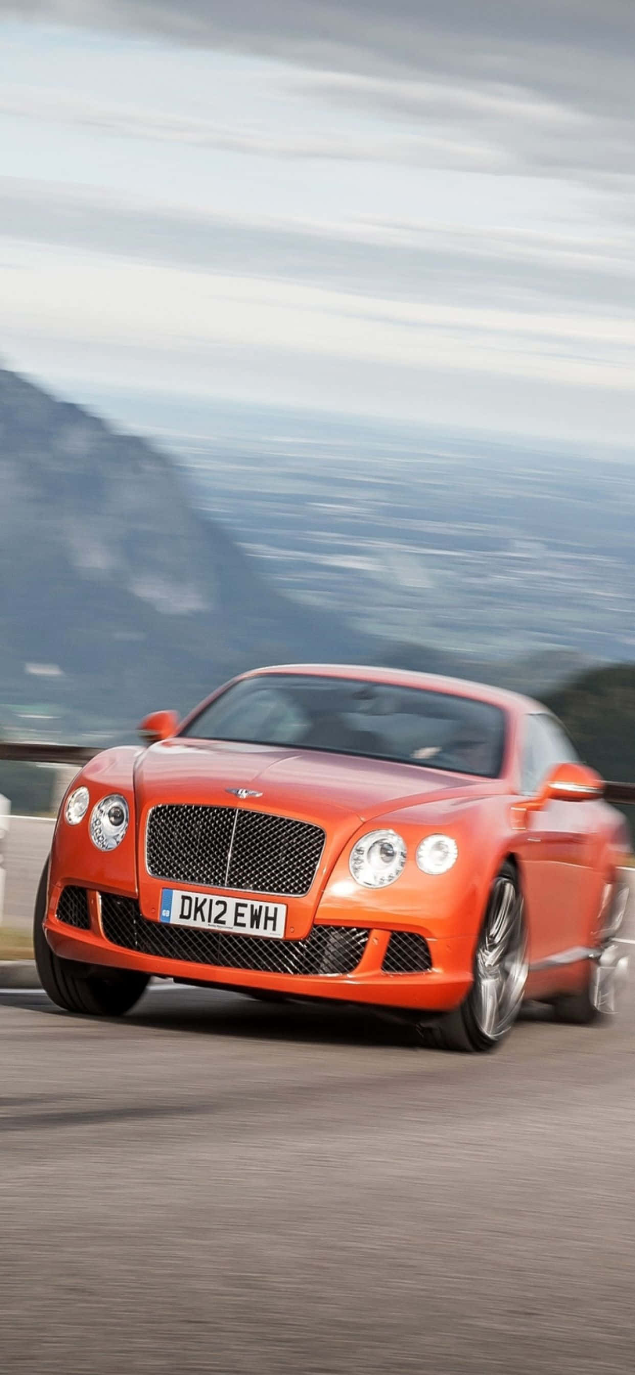 "Luxury na Binigyang Muli: Eksperiyensahin ang Supreme Comfort ng isang iPhone Xs Max & Bentley" Wallpaper