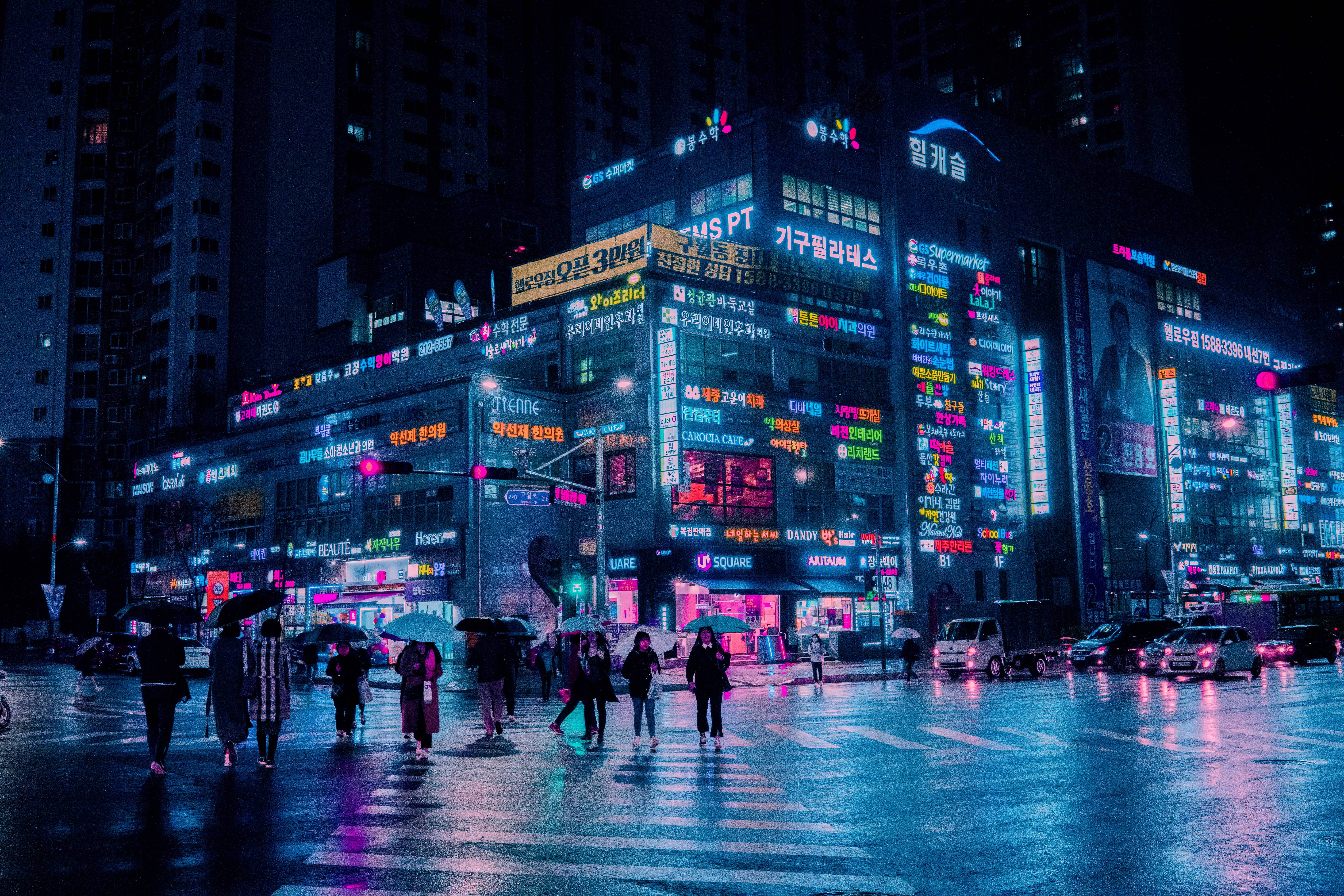Madilim na Neon na Lungsod sa Korea Wallpaper