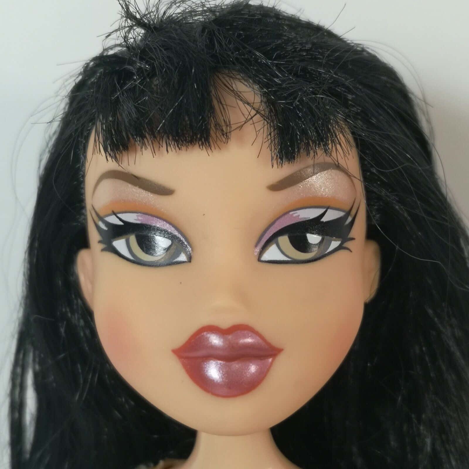 Magsaya kasama ang Iyong mga Kaibigan Habang Ipinapakita ang Iyong Personal na Estilo gamit ang Bratz Aesthetic! Wallpaper