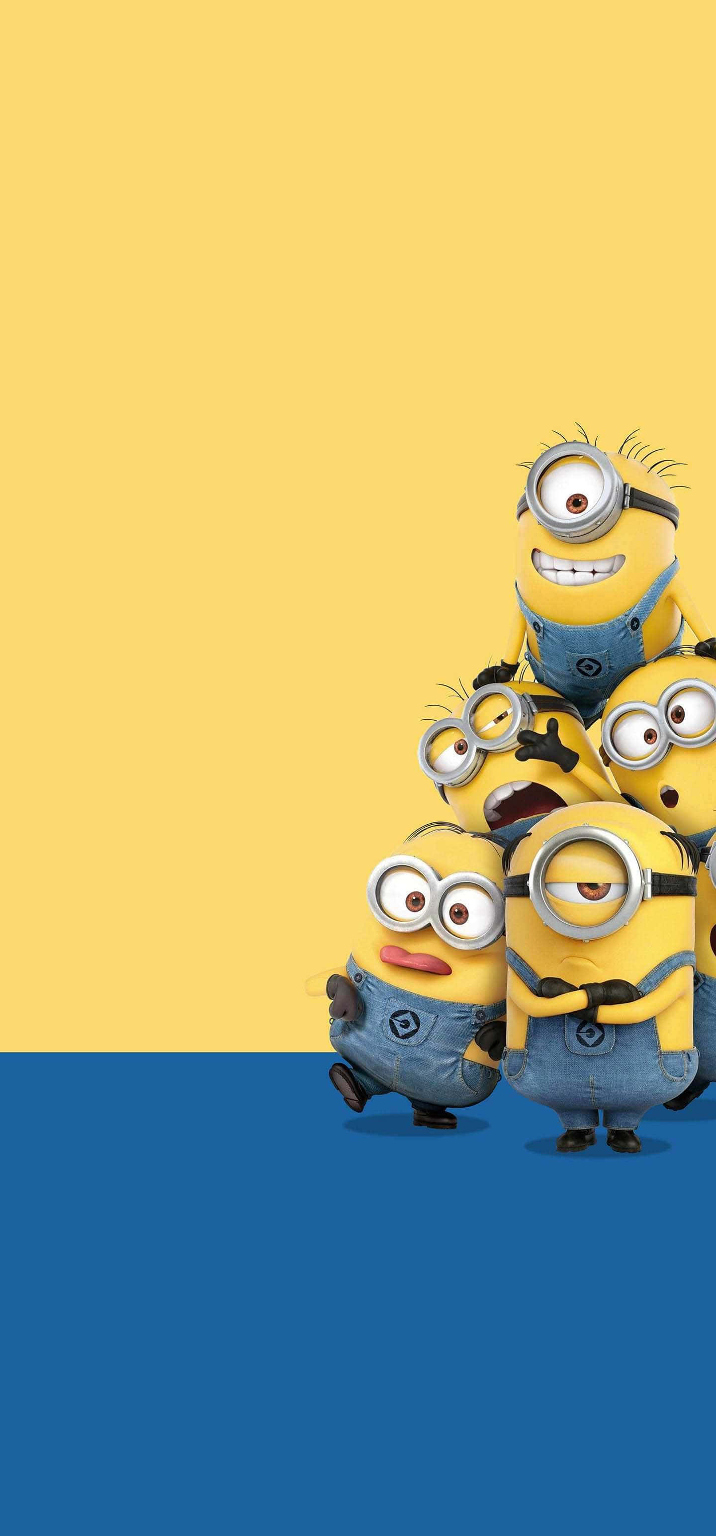 Mahalin ang kasayahan at mga pakikipagsapalaran kasama ng iyong mga minion! Wallpaper