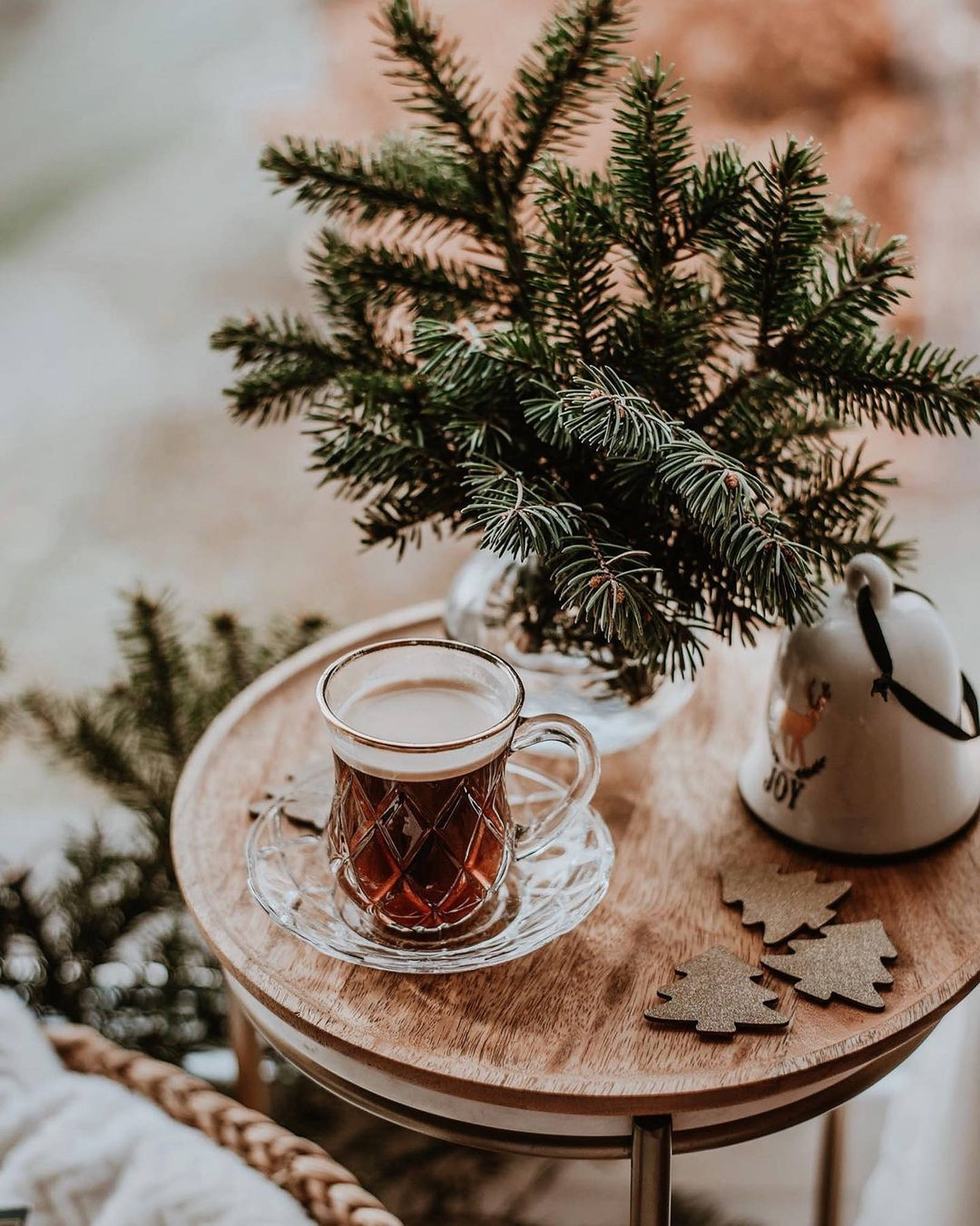 Mainit na Tsaa na May Cozy Christmas Aesthetic Wallpaper
