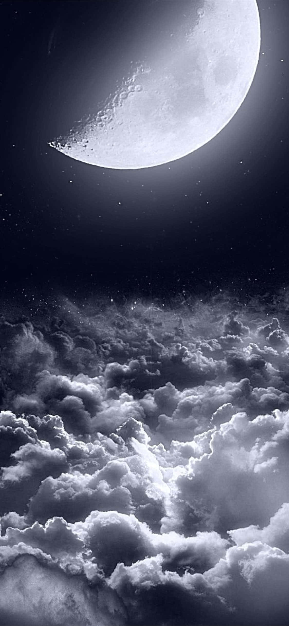 Marilag na Buwan sa Kalangitan Wallpaper