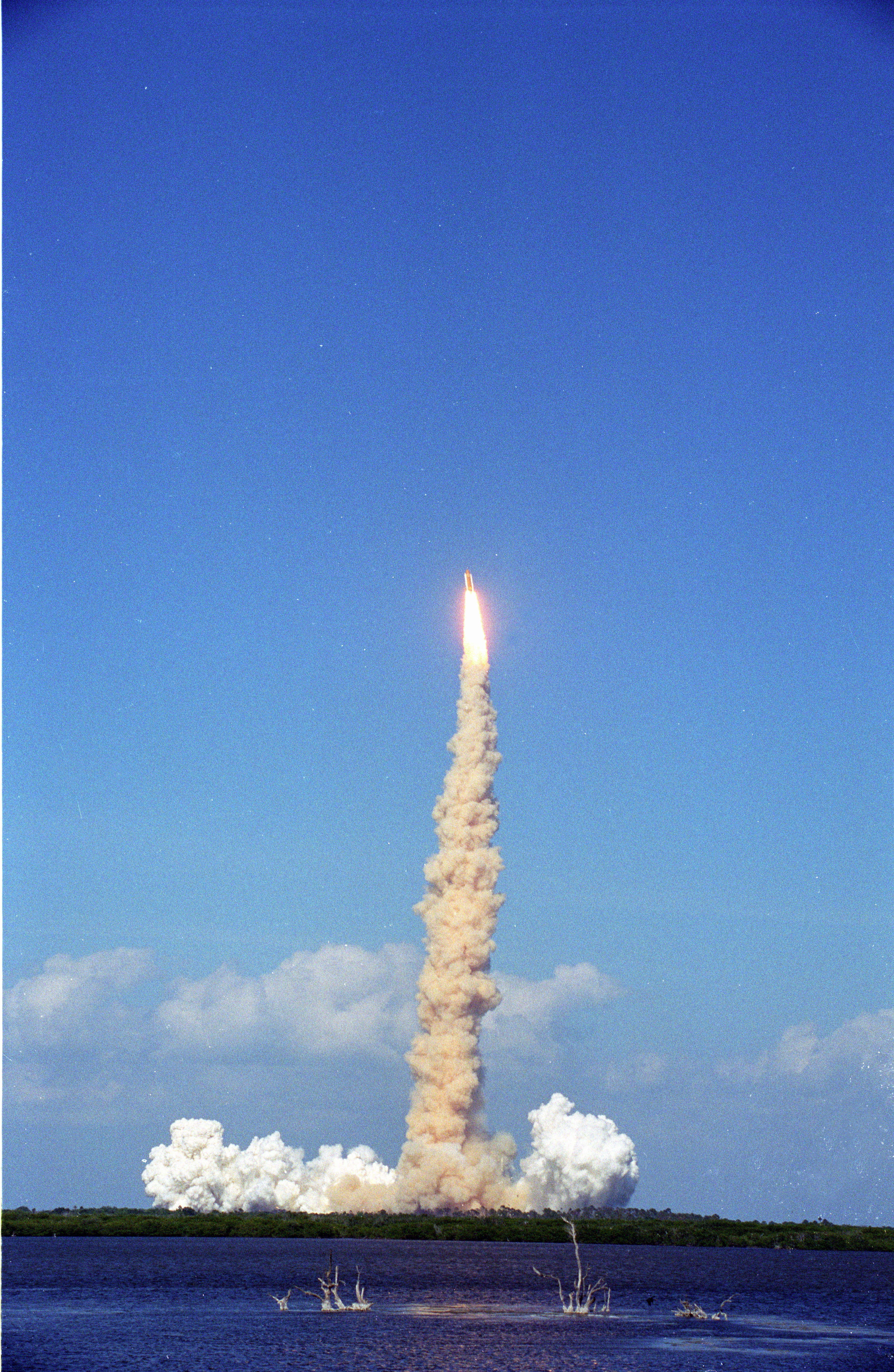 Majestic na Paglunsad ng Ares I-X sa Kennedy Space Center Wallpaper