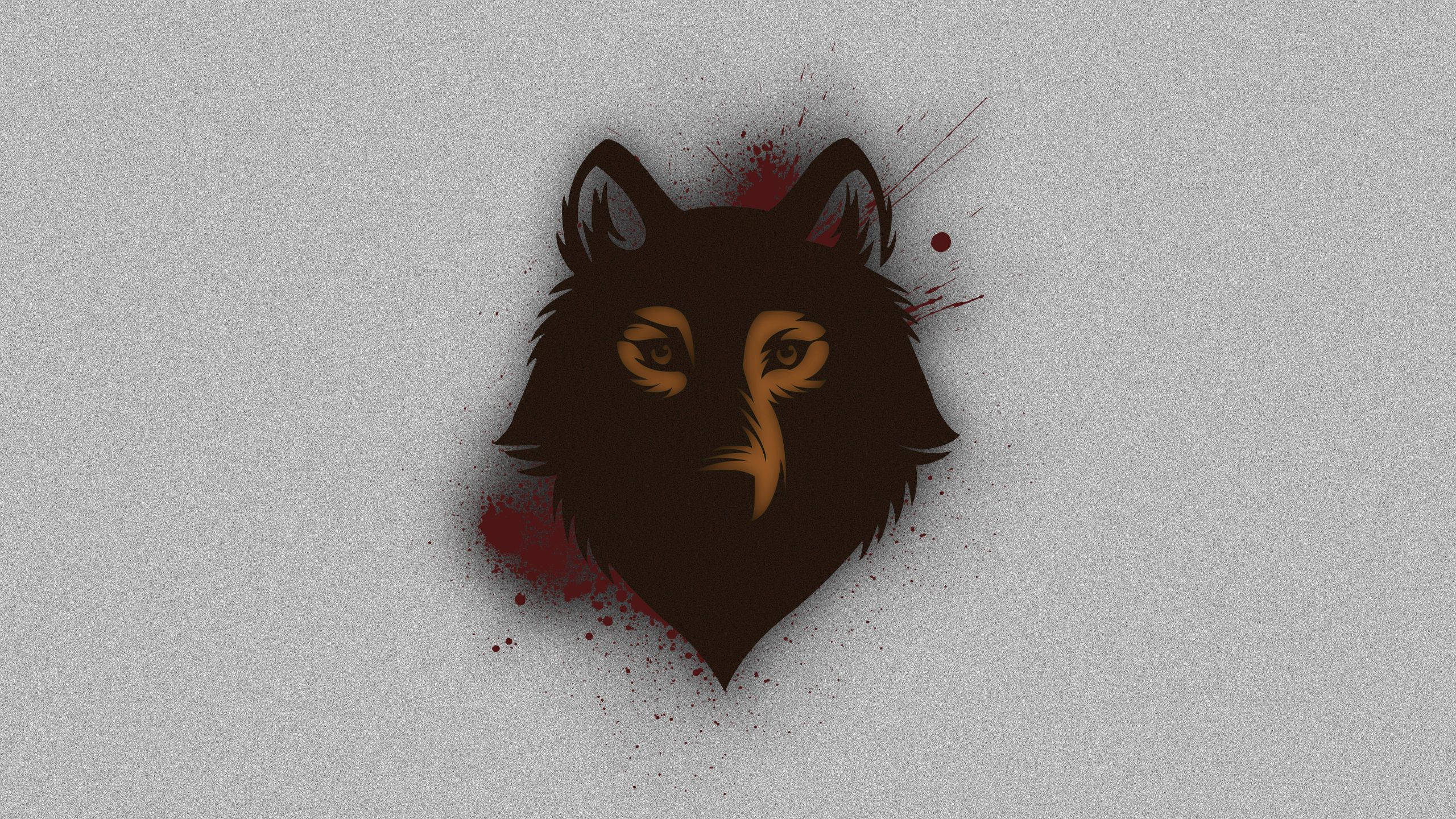 Makapangyarihang Kayumangging Lobo laban sa Maulap na Gabi Wallpaper
